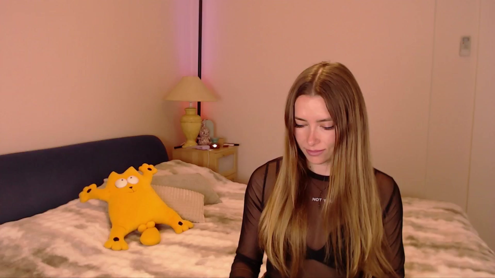Gallery image thumbnail from SimonsWife's myfreecams stream on, 03/16/2026, 17:51 image 1 of 20