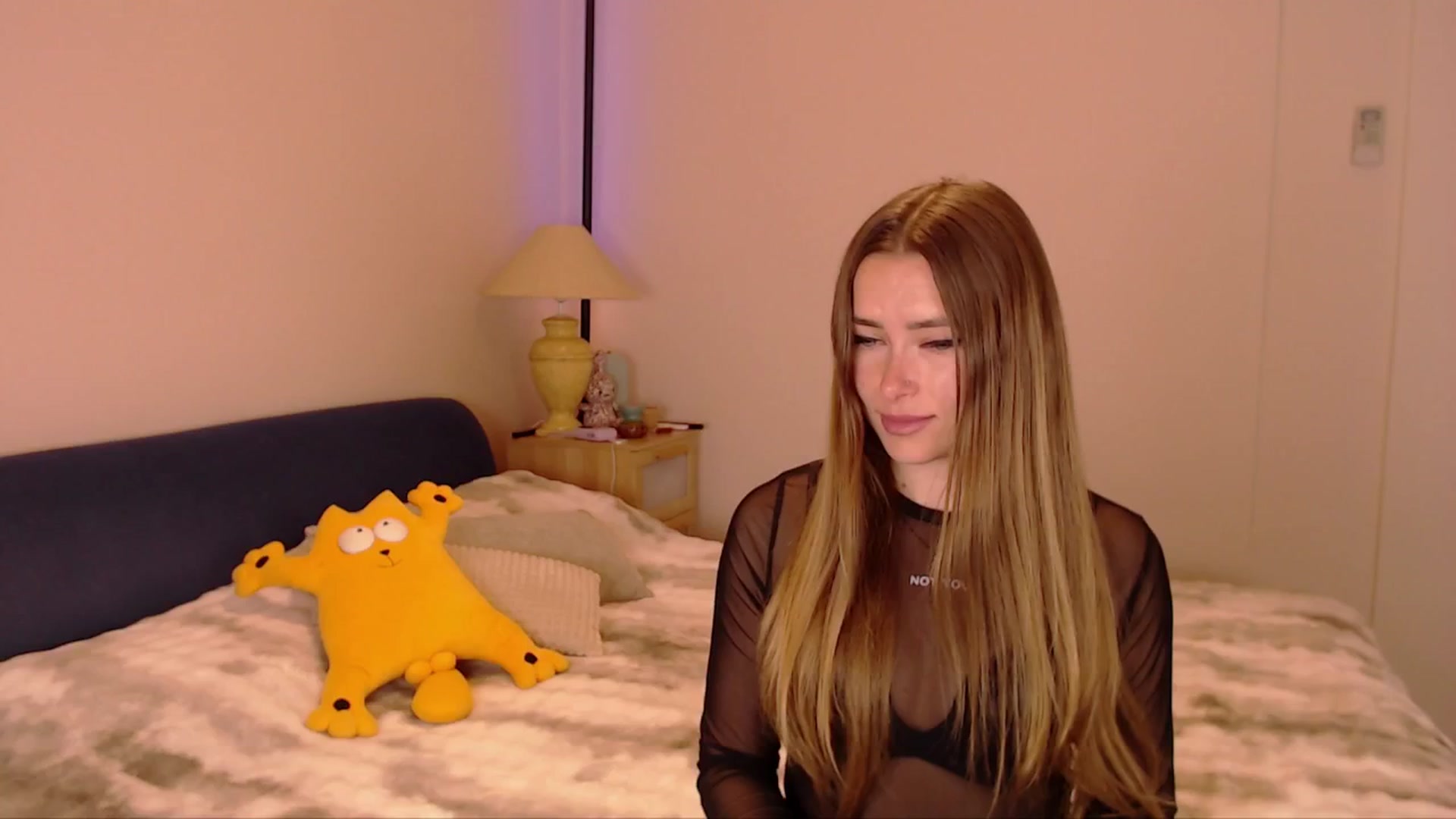 Gallery image thumbnail from SimonsWife's myfreecams stream on, 03/16/2026, 17:51 image 2 of 20