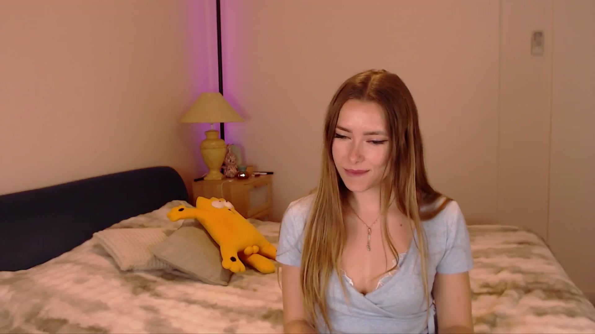 Gallery image thumbnail from SimonsWife's myfreecams stream on, 03/19/2026, 15:24 image 12 of 20