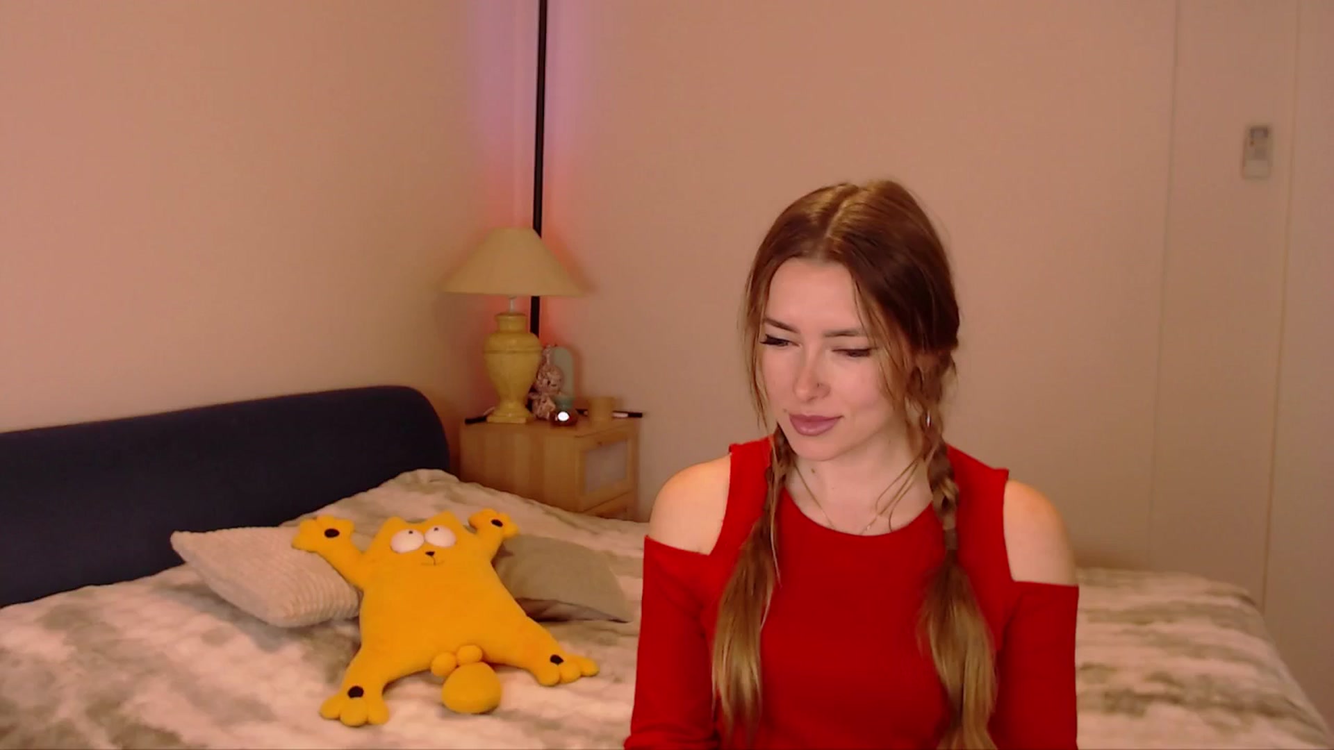Gallery image thumbnail from SimonsWife's myfreecams stream on, 03/22/2026, 14:26 image 3 of 20