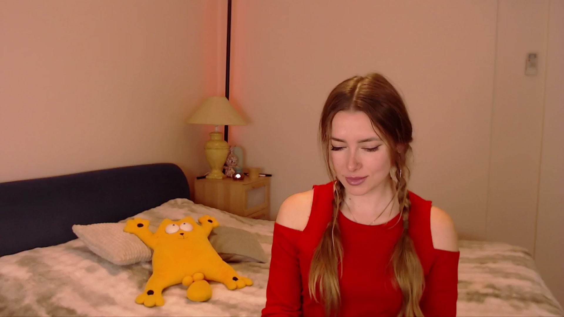 Gallery image thumbnail from SimonsWife's myfreecams stream on, 03/22/2026, 14:26 image 7 of 20