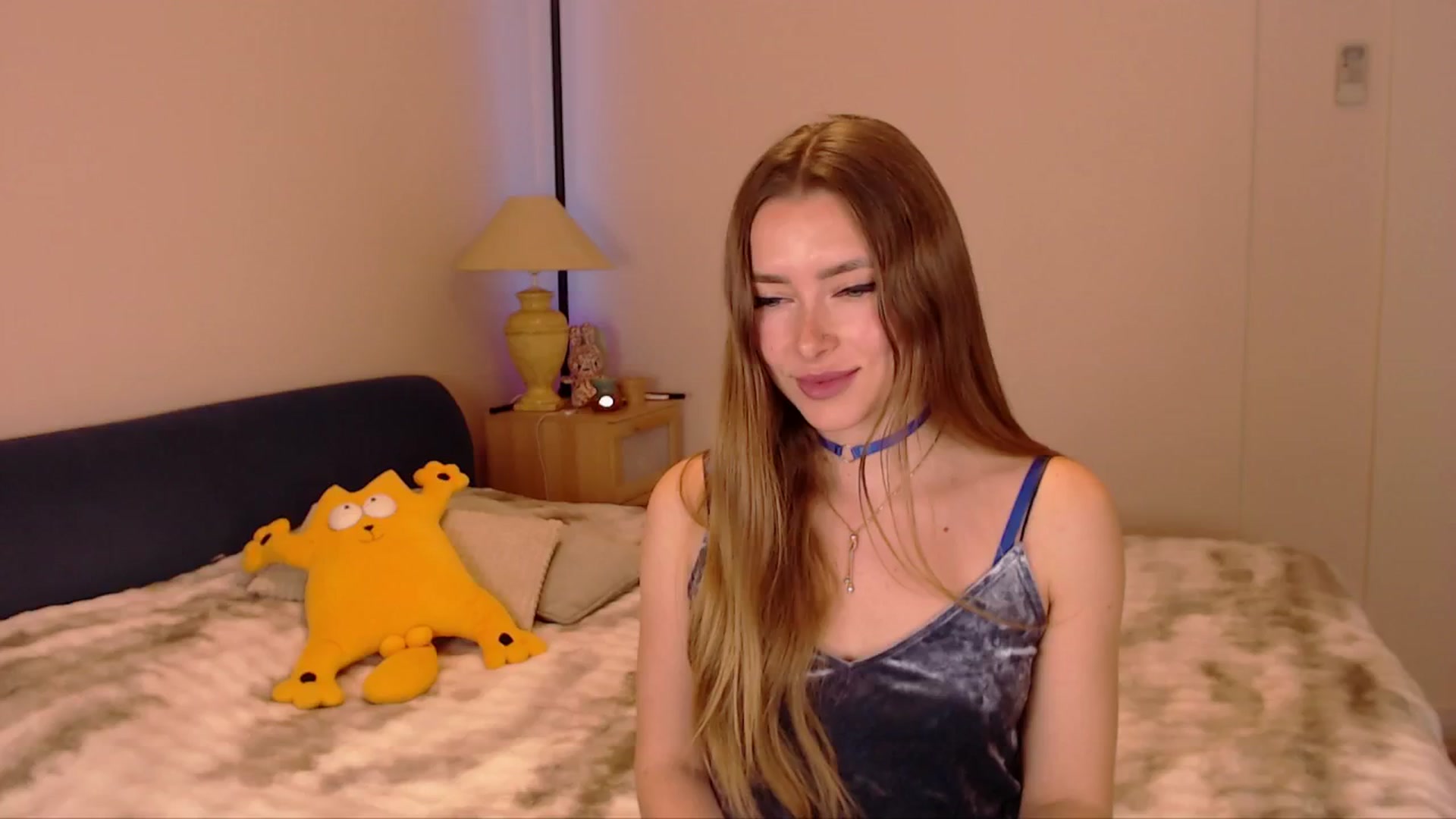 Gallery image thumbnail from SimonsWife's myfreecams stream on, 03/25/2026, 15:54 image 19 of 20