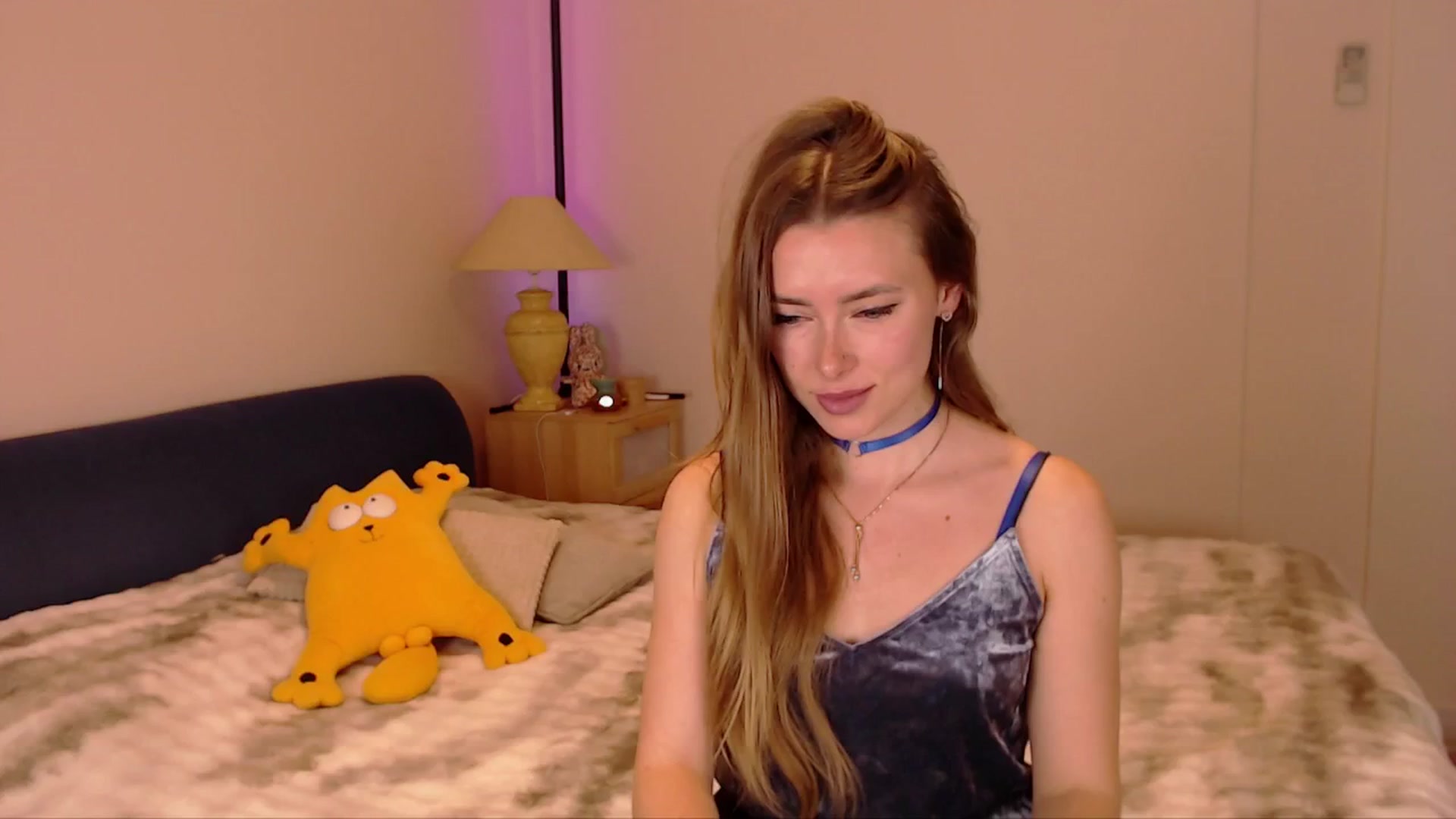 Gallery image thumbnail from SimonsWife's myfreecams stream on, 03/25/2026, 15:54 image 13 of 20