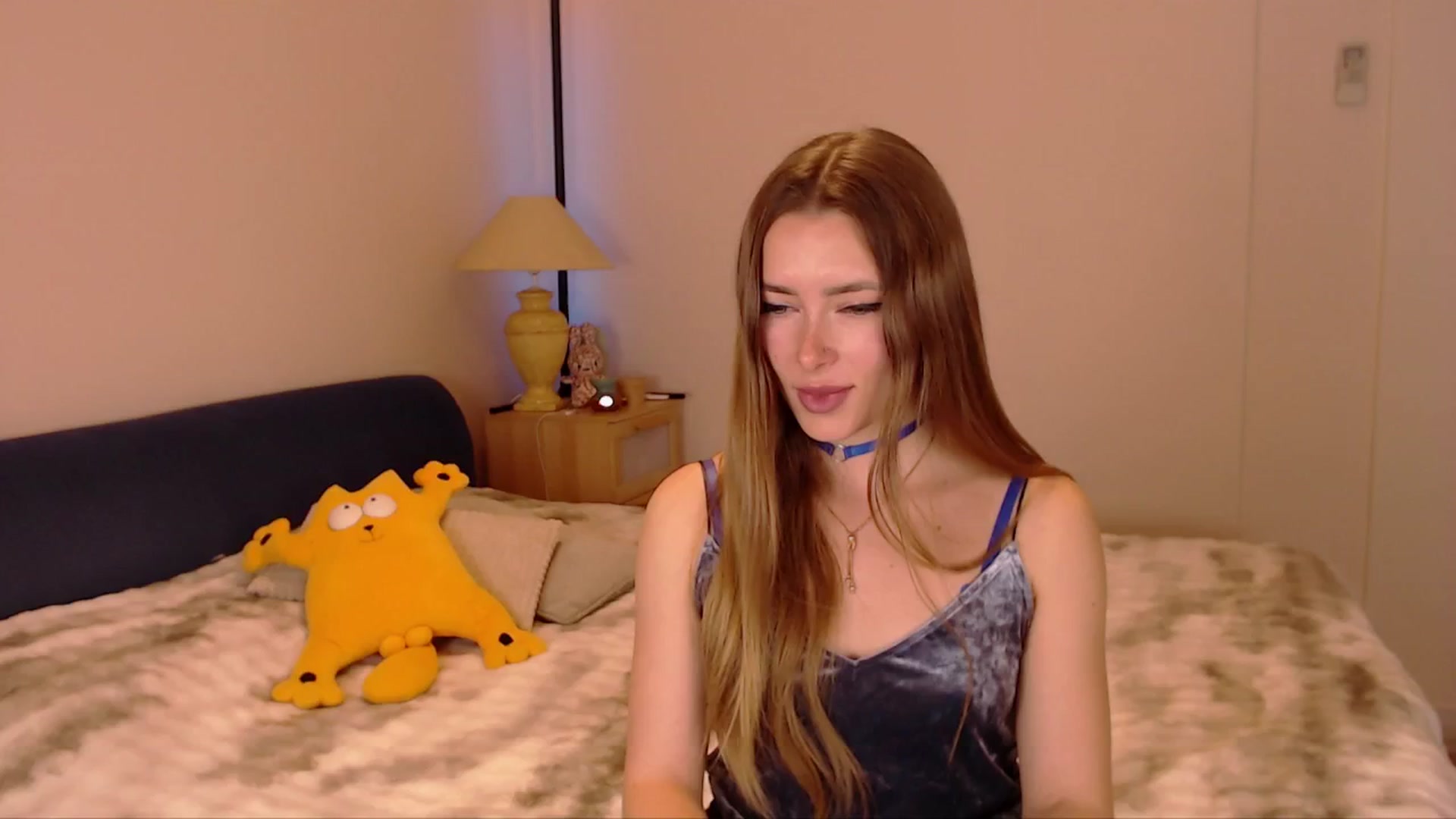 Gallery image thumbnail from SimonsWife's myfreecams stream on, 03/25/2026, 15:54 image 9 of 20