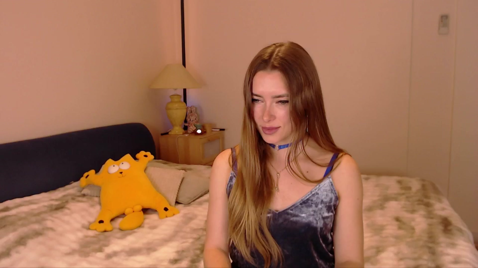 Gallery image thumbnail from SimonsWife's myfreecams stream on, 03/25/2026, 15:54 image 12 of 20