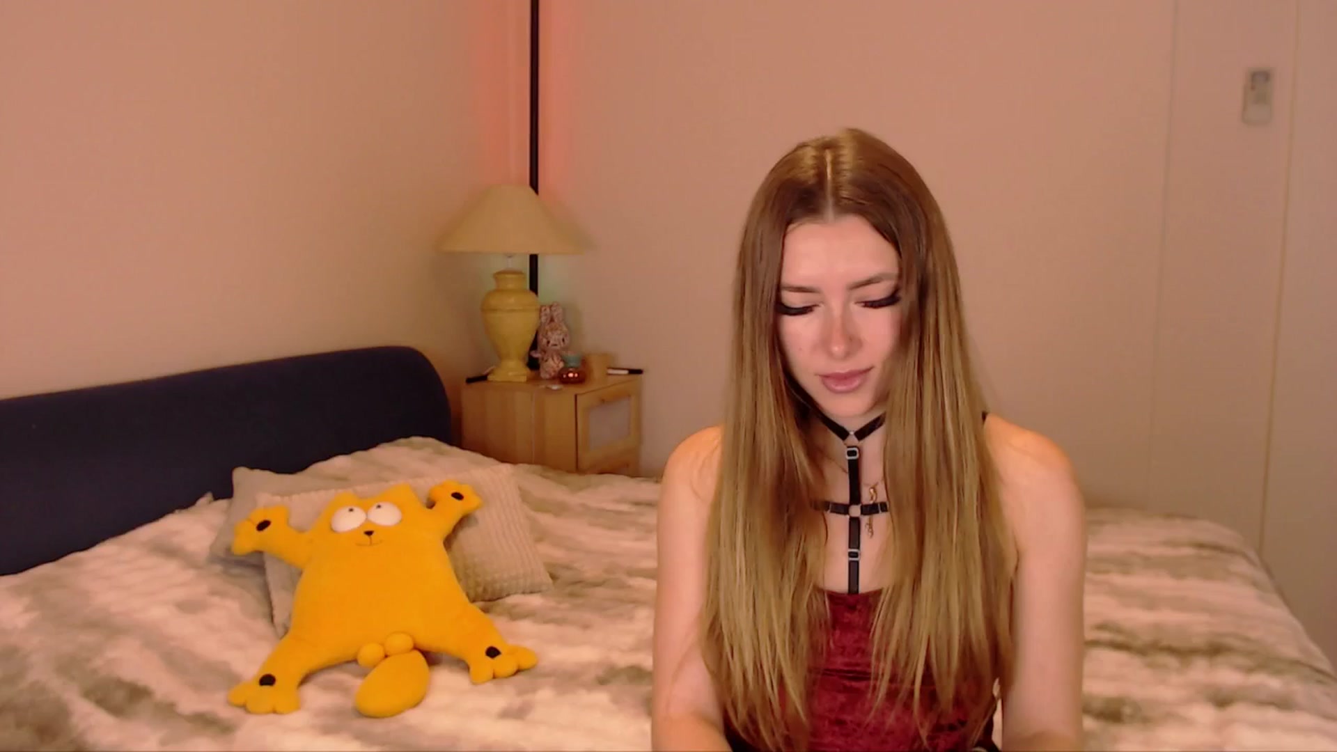 Gallery image thumbnail from SimonsWife's myfreecams stream on, 03/26/2026, 15:39 image 12 of 20