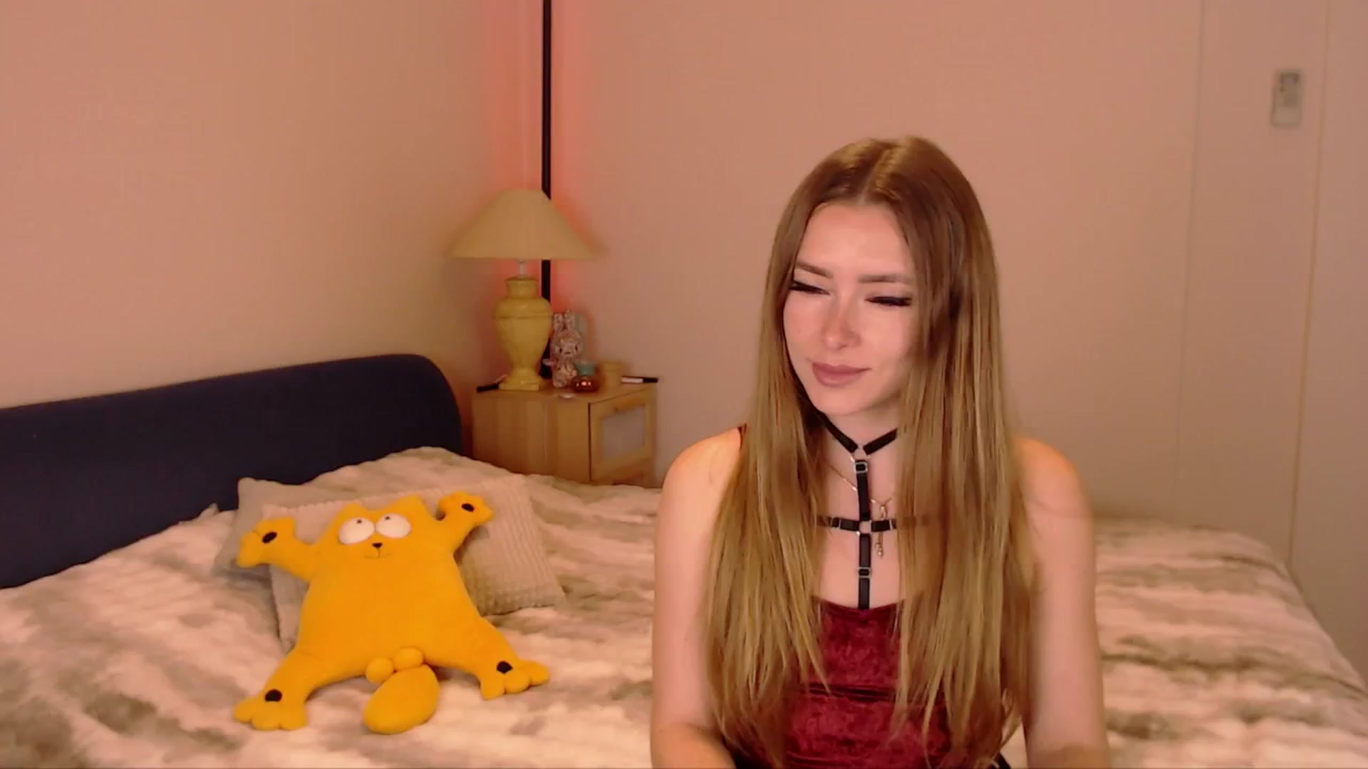 Gallery image thumbnail from SimonsWife's myfreecams stream on, 03/26/2026, 15:39 image 2 of 20