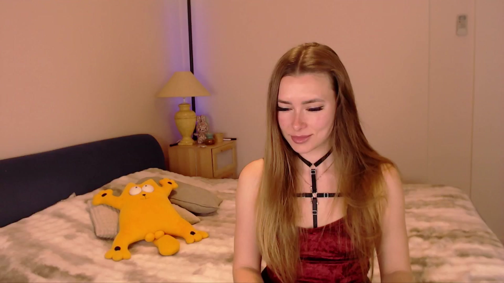 Gallery image thumbnail from SimonsWife's myfreecams stream on, 03/26/2026, 17:42 image 12 of 20