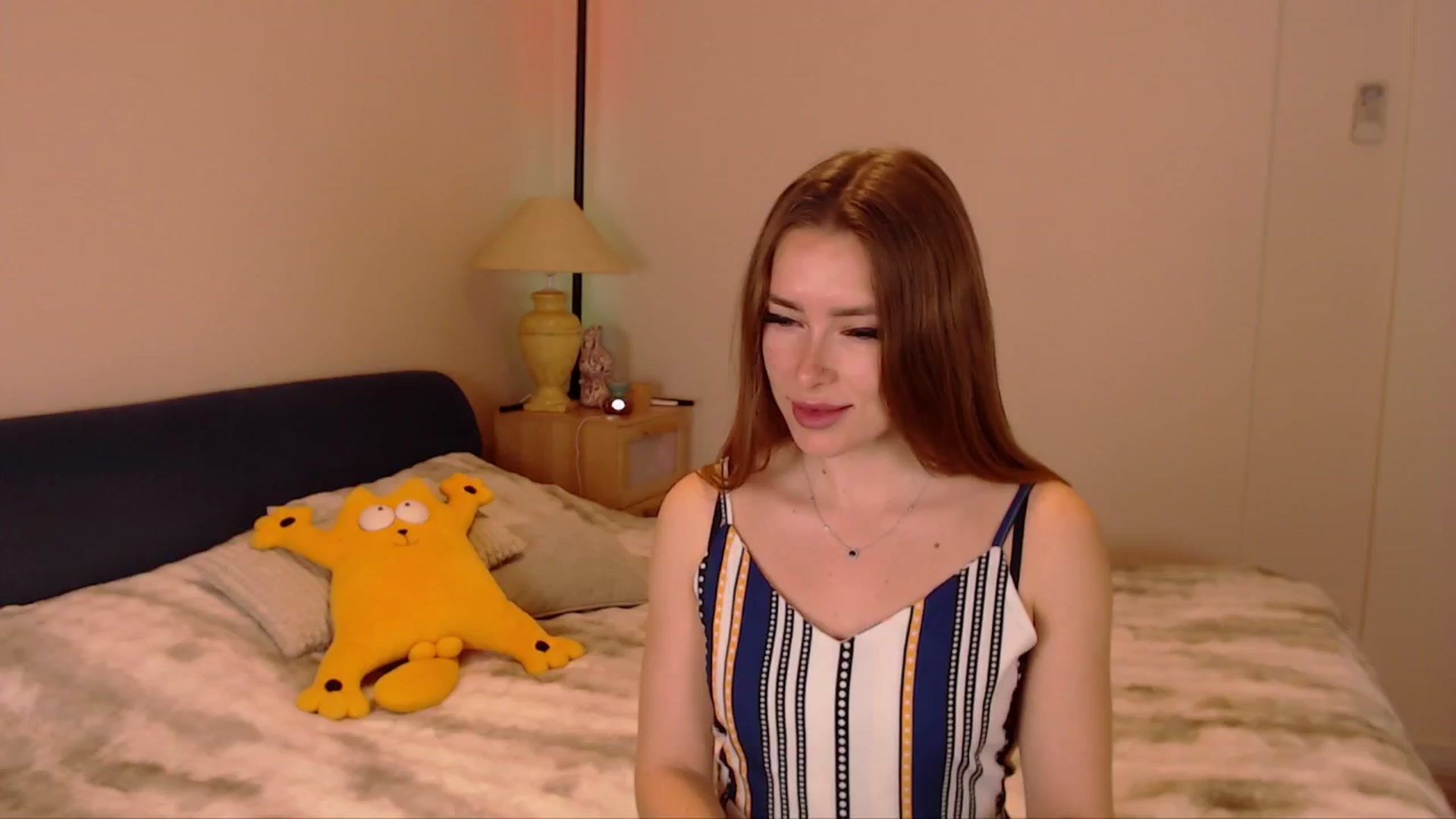 Gallery image thumbnail from SimonsWife's myfreecams stream on, 04/01/2026, 14:16 image 6 of 20