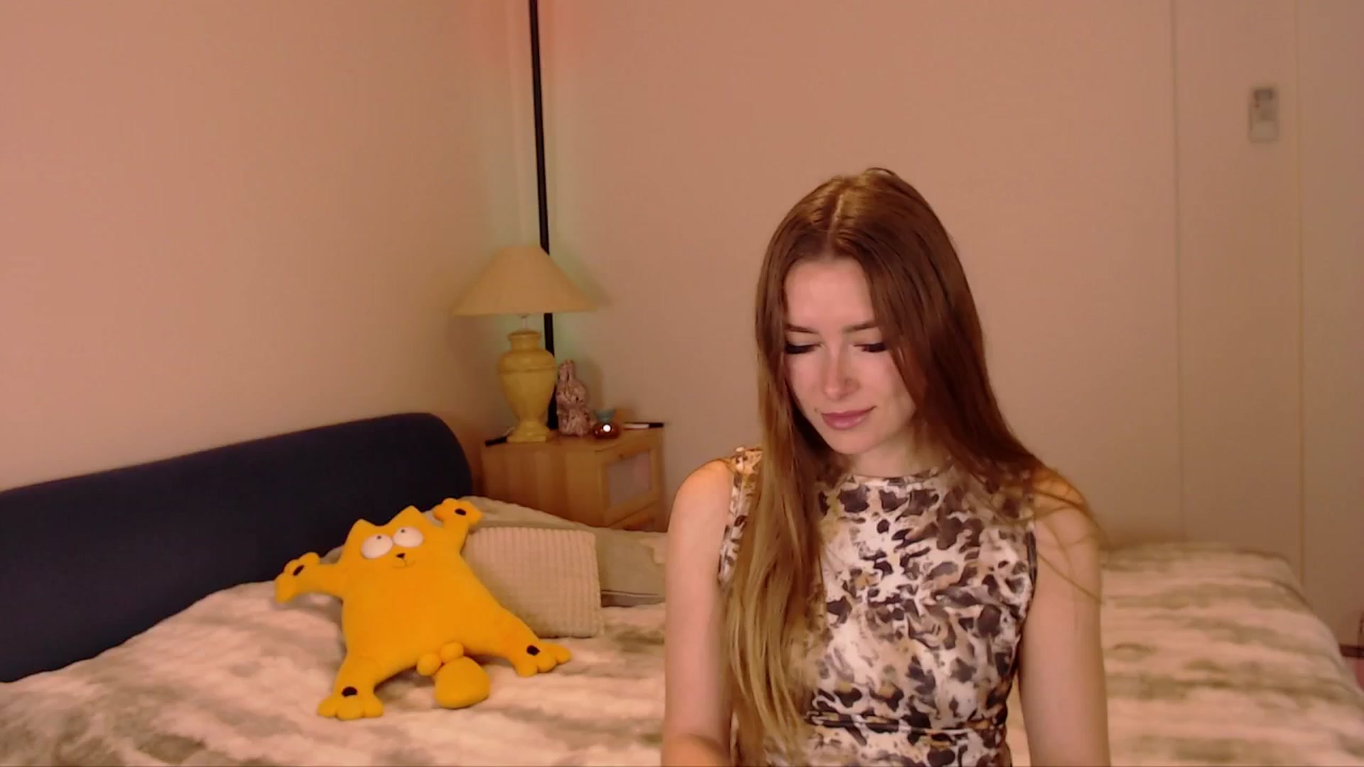 Gallery image thumbnail from SimonsWife's myfreecams stream on, 04/02/2026, 13:27 image 8 of 20
