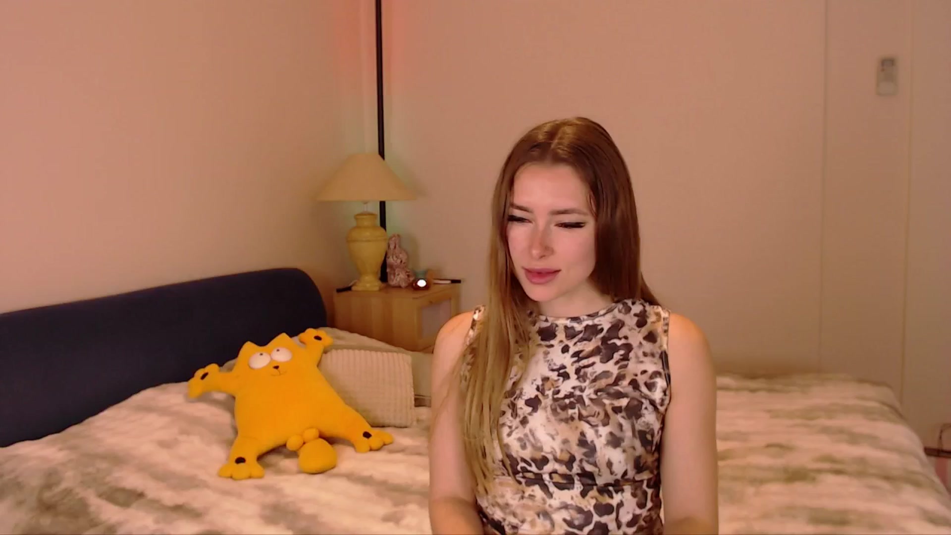 Gallery image thumbnail from SimonsWife's myfreecams stream on, 04/02/2026, 15:02 image 19 of 20