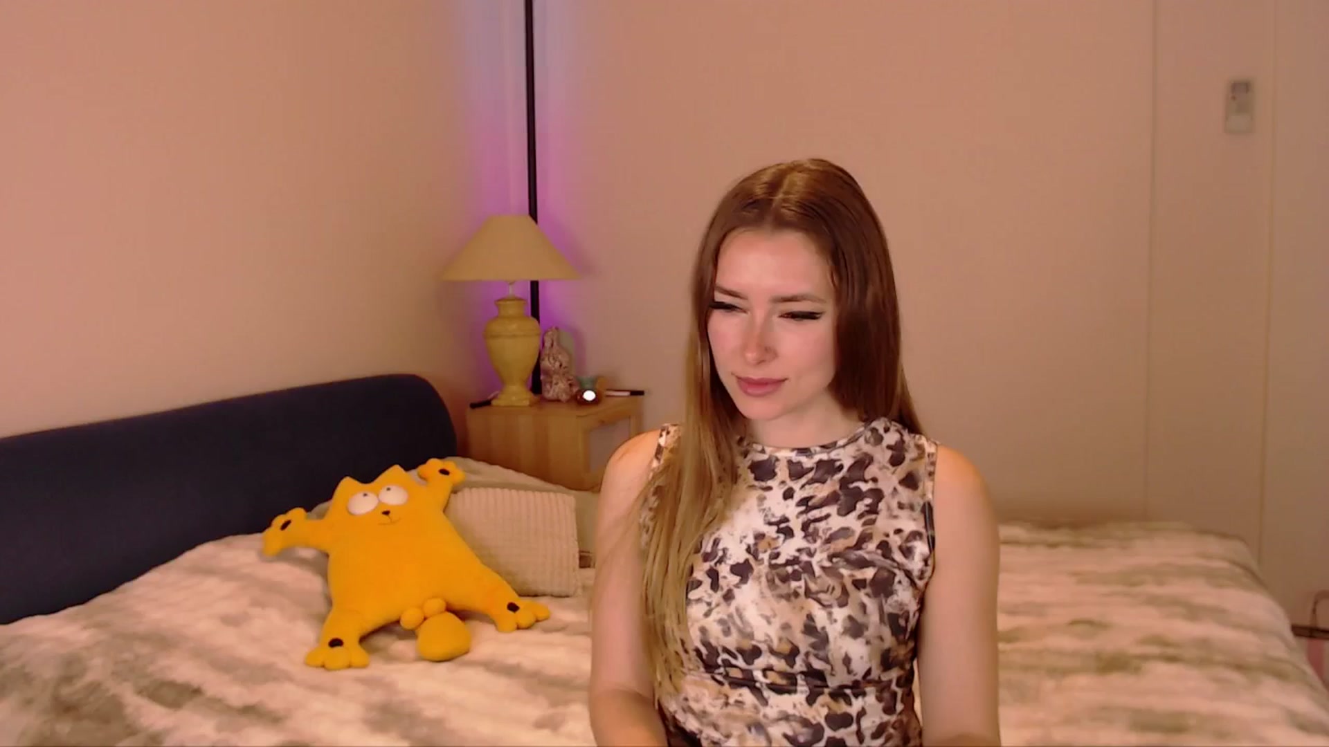 Gallery image thumbnail from SimonsWife's myfreecams stream on, 04/02/2026, 15:02 image 18 of 20