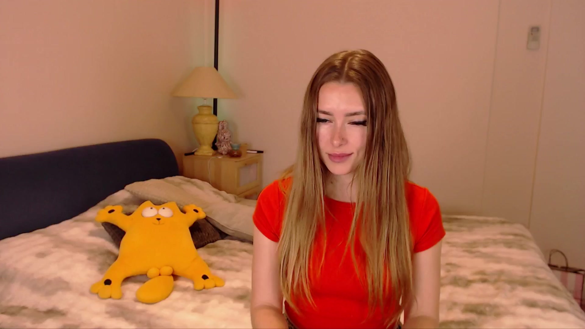 Gallery image thumbnail from SimonsWife's myfreecams stream on, 04/05/2026, 15:12 image 1 of 20