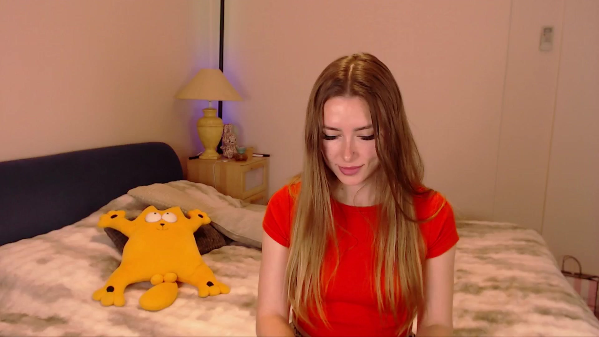 Gallery image thumbnail from SimonsWife's myfreecams stream on, 04/05/2026, 15:12 image 3 of 20