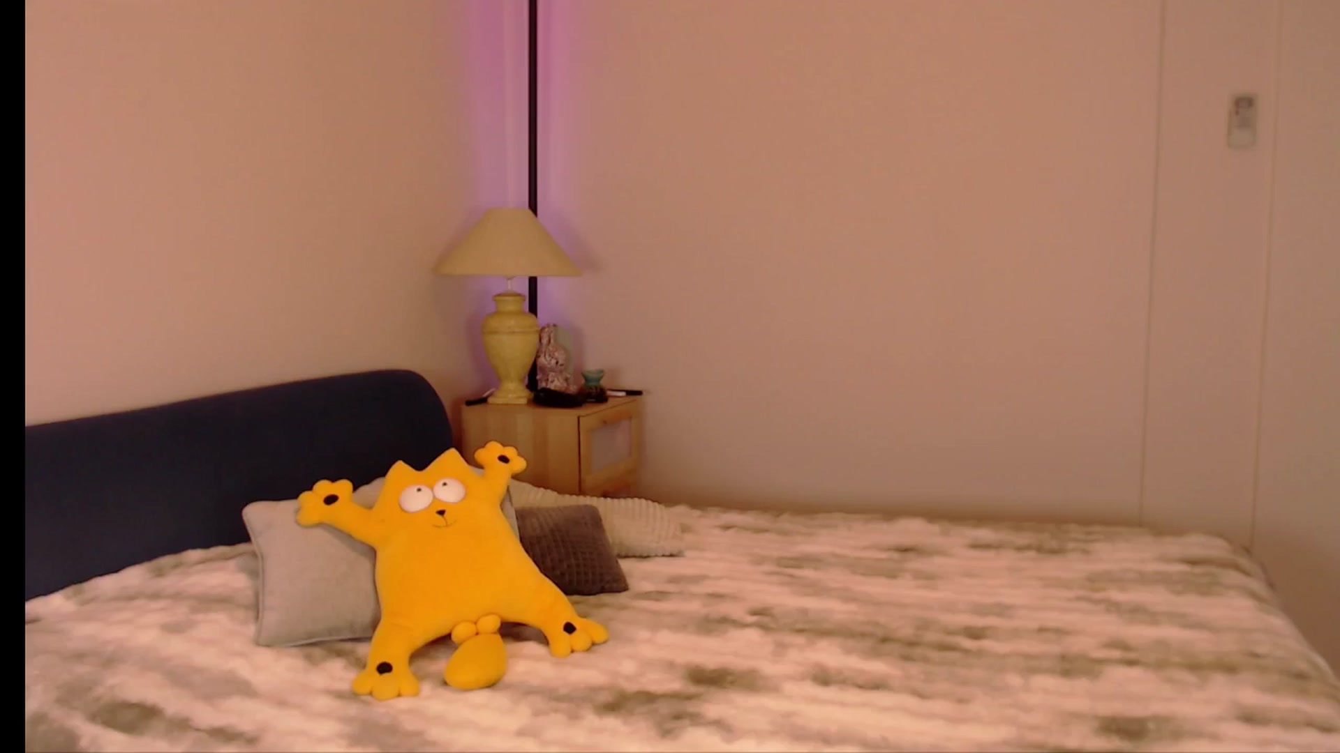 Gallery image thumbnail from SimonsWife's myfreecams stream on, 04/23/2026, 13:35 image 18 of 20