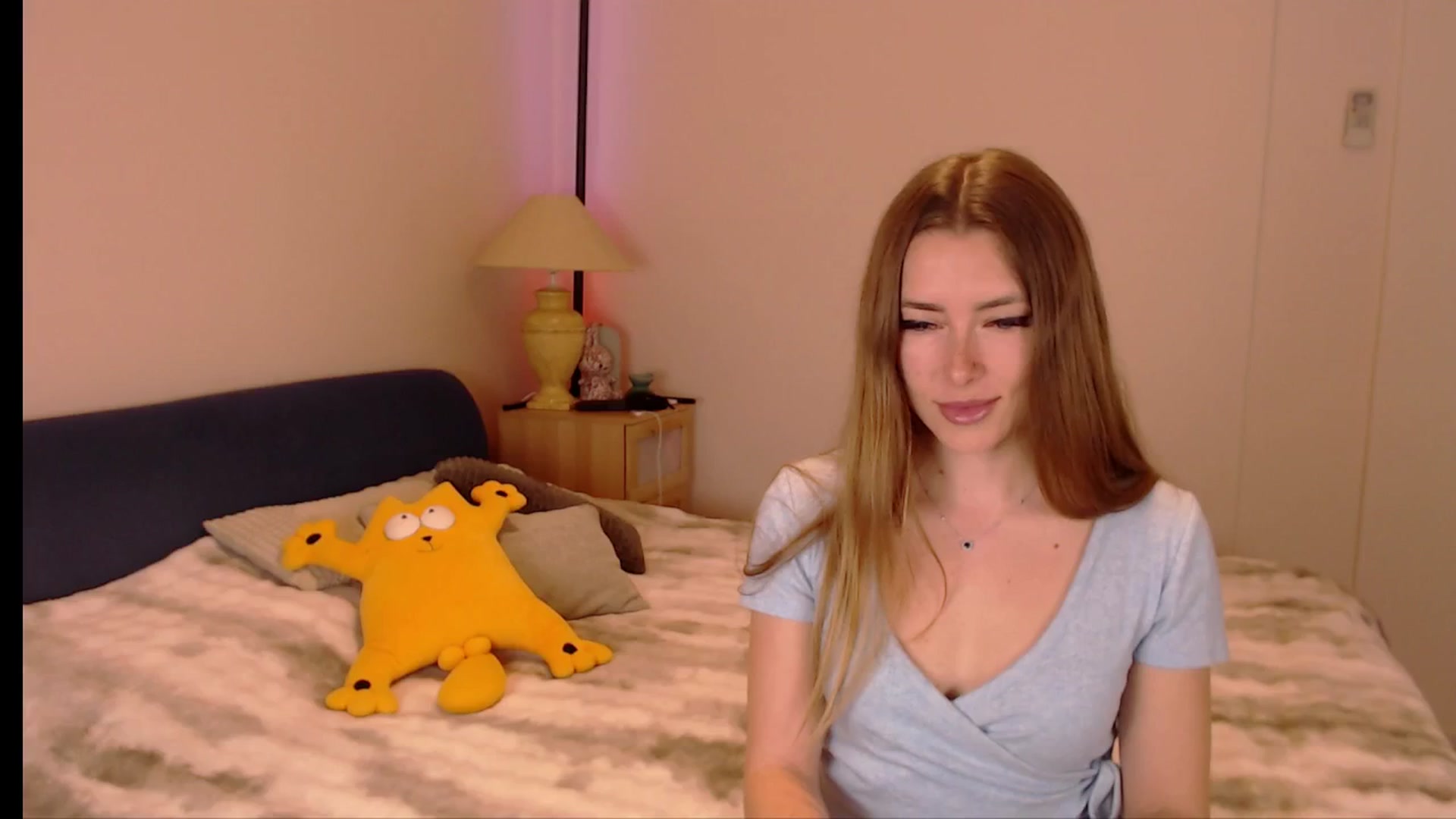 Gallery image thumbnail from SimonsWife's myfreecams stream on, 04/26/2026, 14:44 image 1 of 20