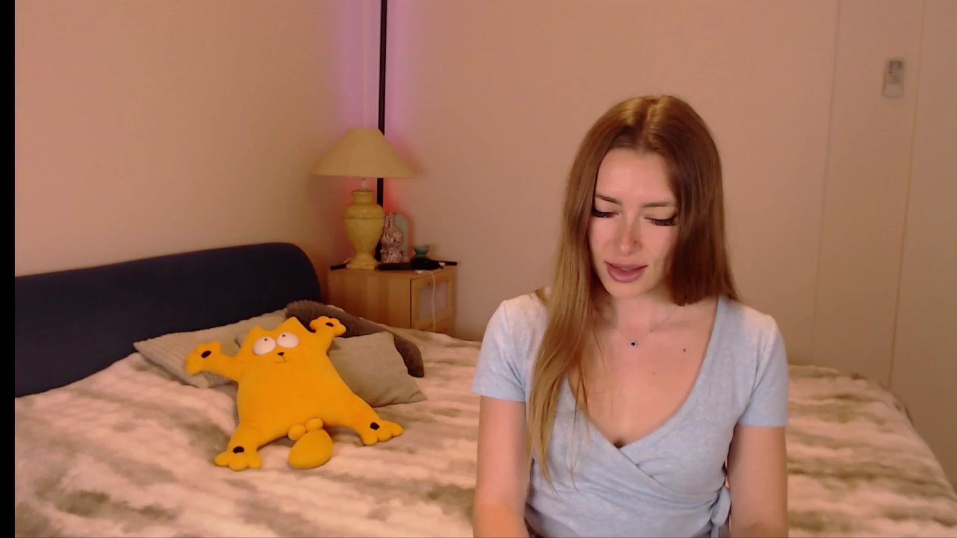 Gallery image thumbnail from SimonsWife's myfreecams stream on, 04/26/2026, 14:44 image 14 of 20