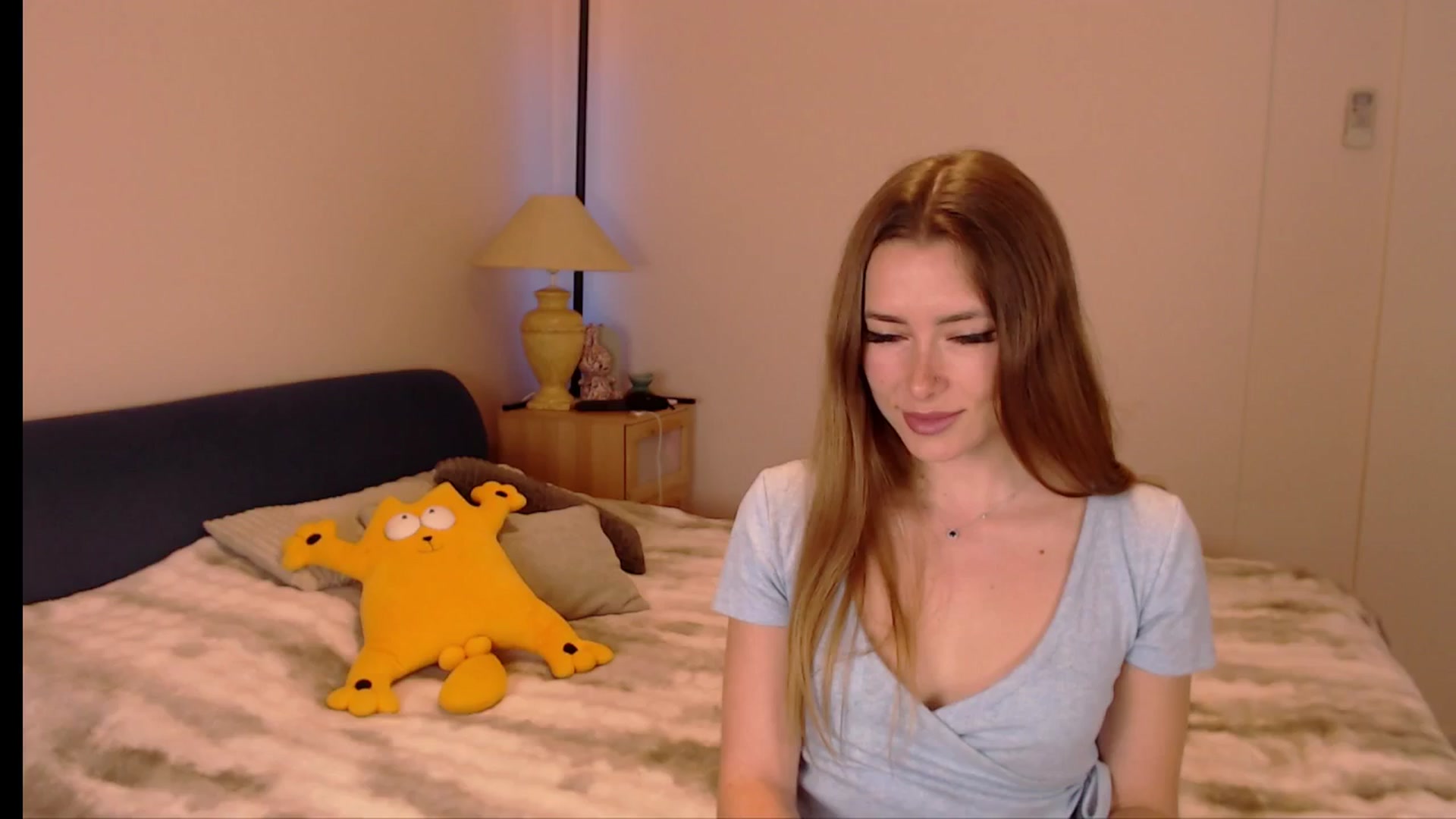 Gallery image thumbnail from SimonsWife's myfreecams stream on, 04/26/2026, 14:44 image 16 of 20