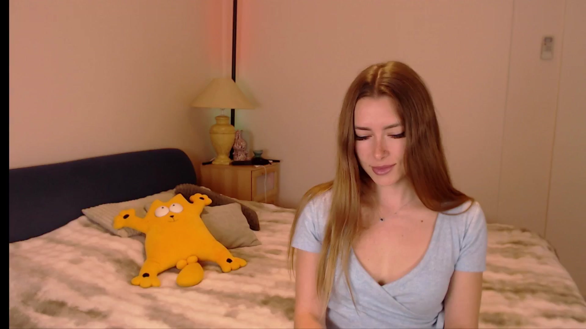 Gallery image thumbnail from SimonsWife's myfreecams stream on, 04/26/2026, 14:44 image 8 of 20