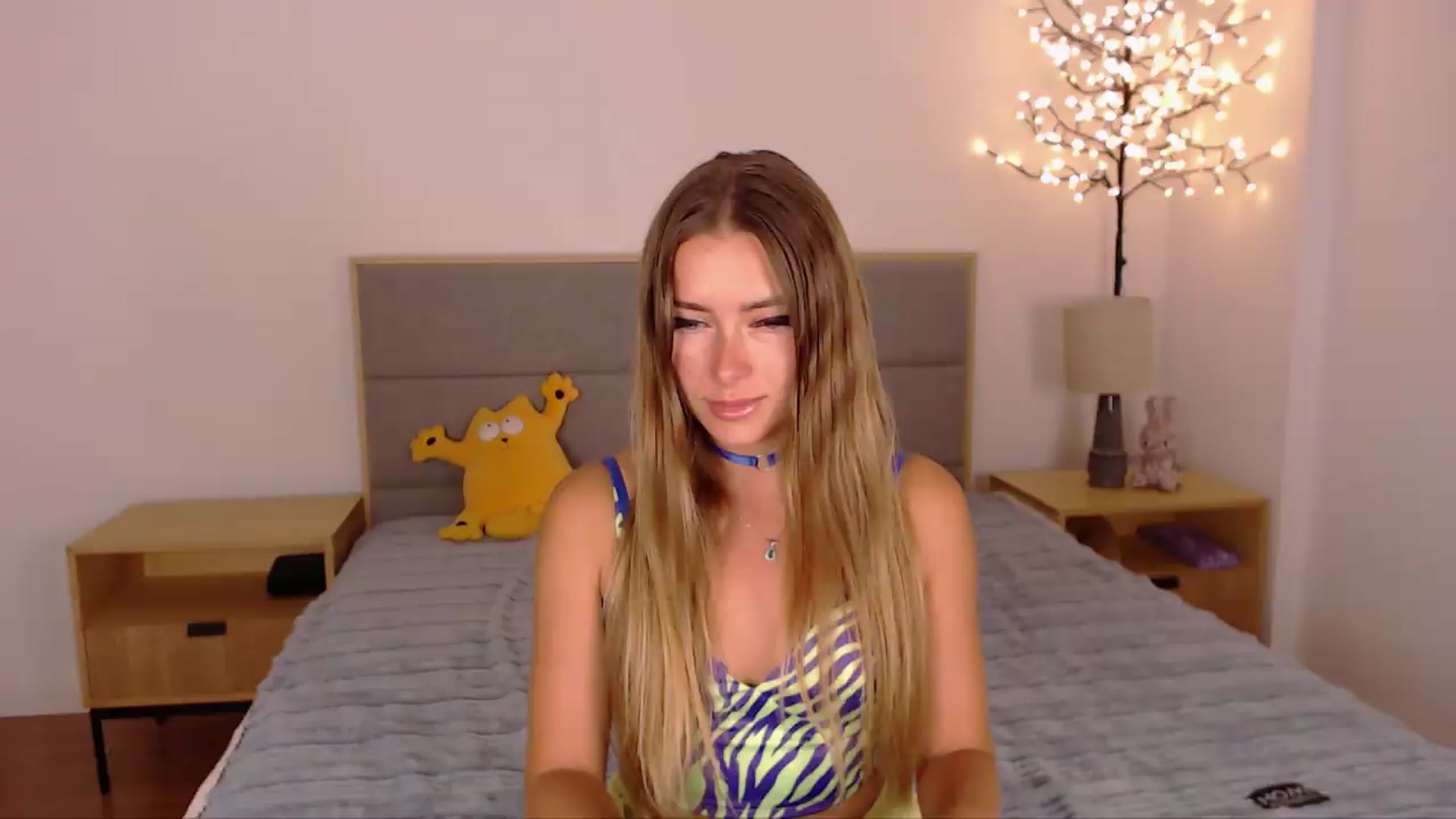Gallery image thumbnail from SimonsWife's myfreecams stream on, 07/30/2026, 12:29 image 2 of 20
