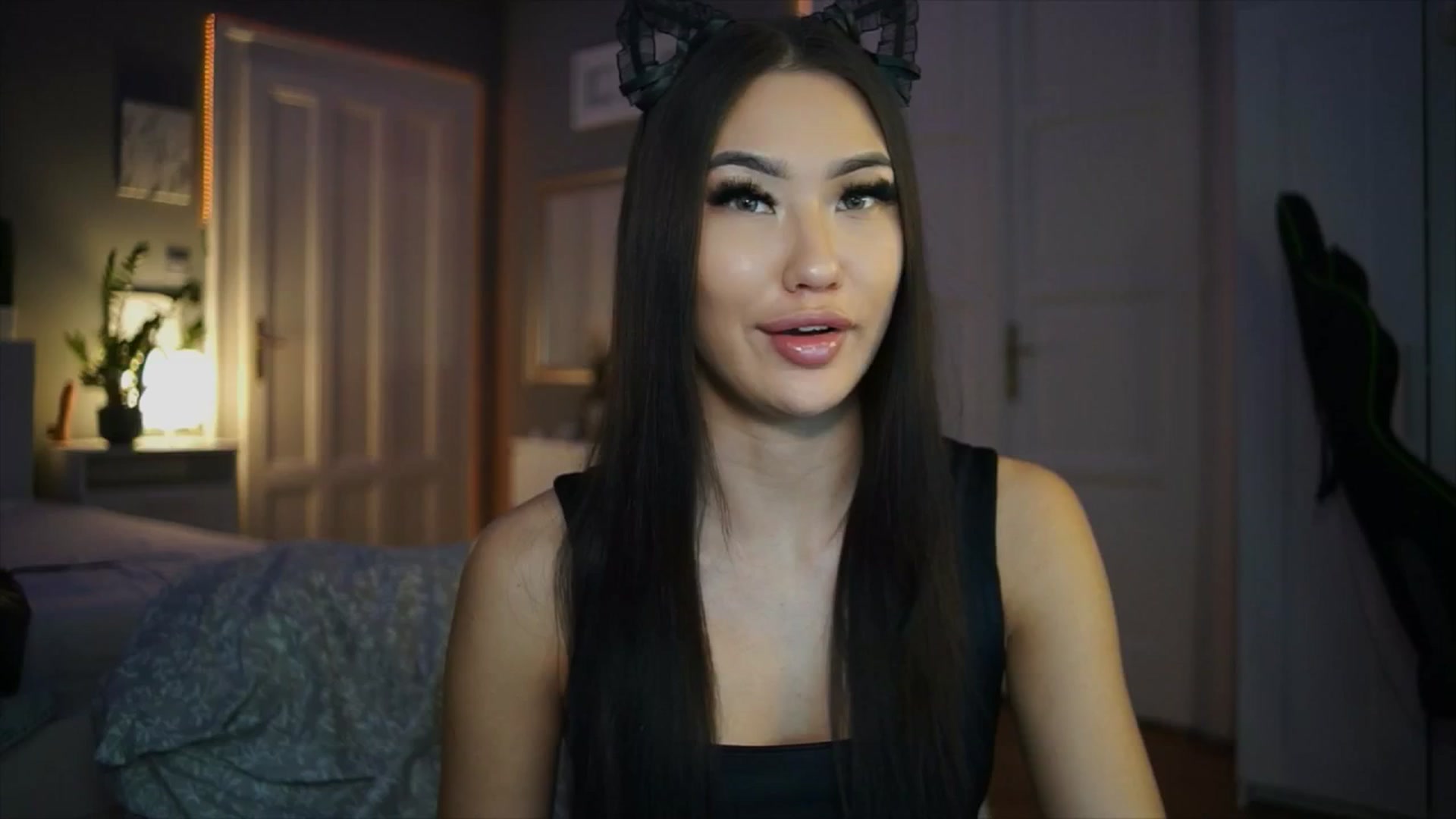 Gallery image thumbnail from SimpleMai's myfreecams stream on, 02/18/2026, 21:27 image 1 of 20