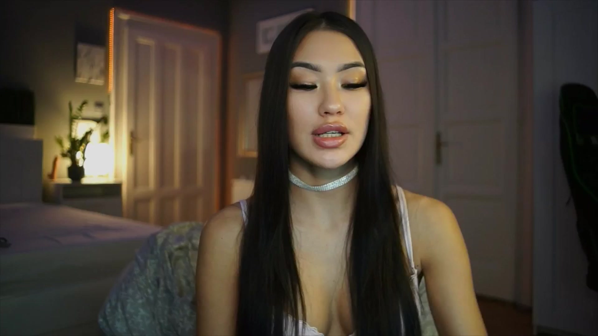 Gallery image thumbnail from SimpleMai's myfreecams stream on, 02/19/2026, 19:45 image 12 of 20
