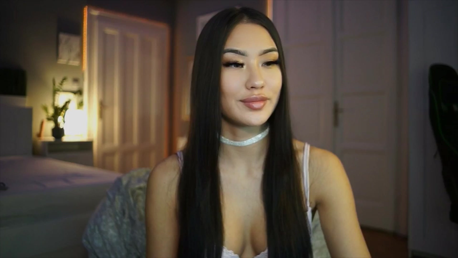 Gallery image thumbnail from SimpleMai's myfreecams stream on, 02/19/2026, 19:45 image 20 of 20