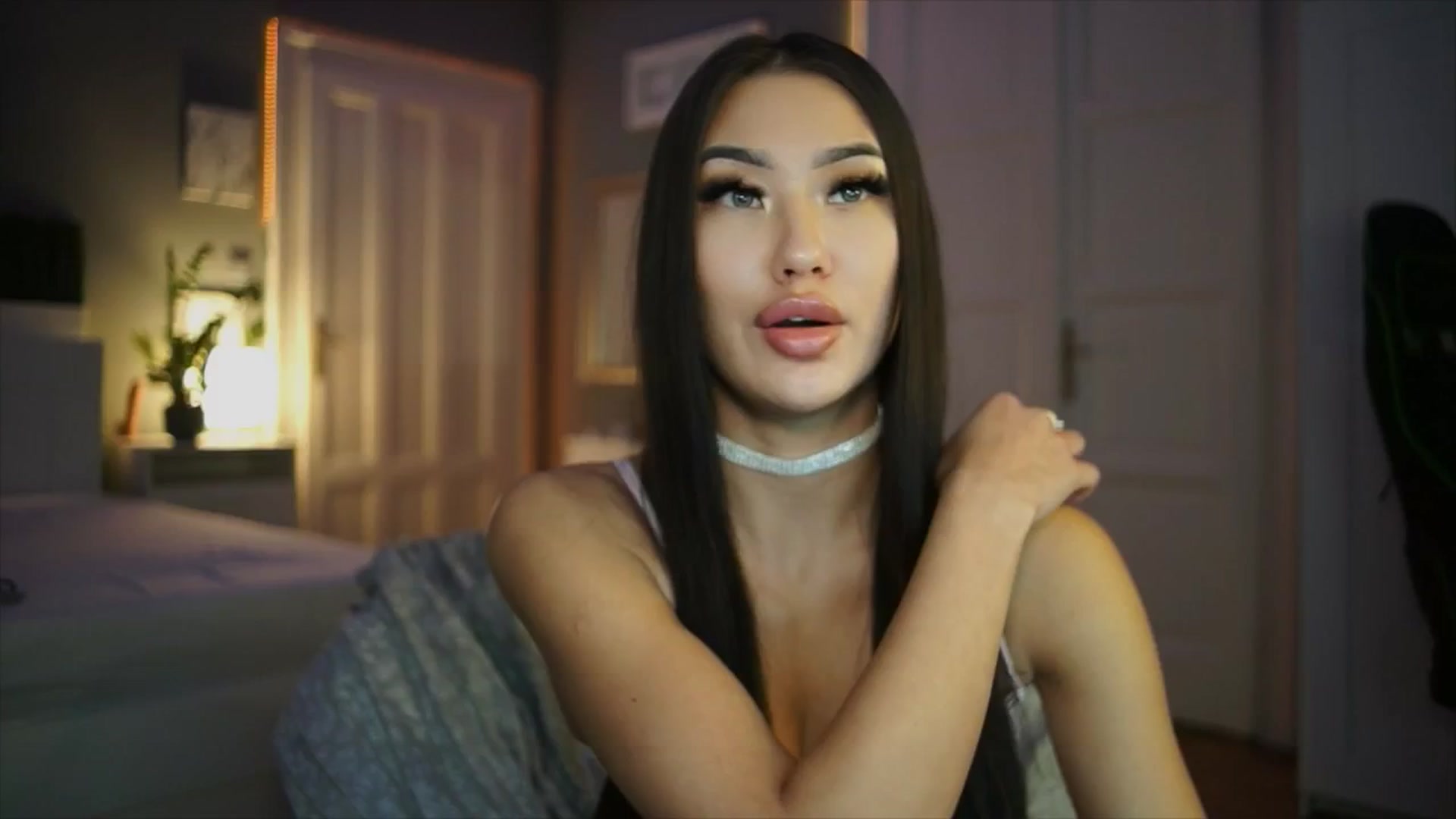 Gallery image thumbnail from SimpleMai's myfreecams stream on, 02/19/2026, 19:45 image 2 of 20