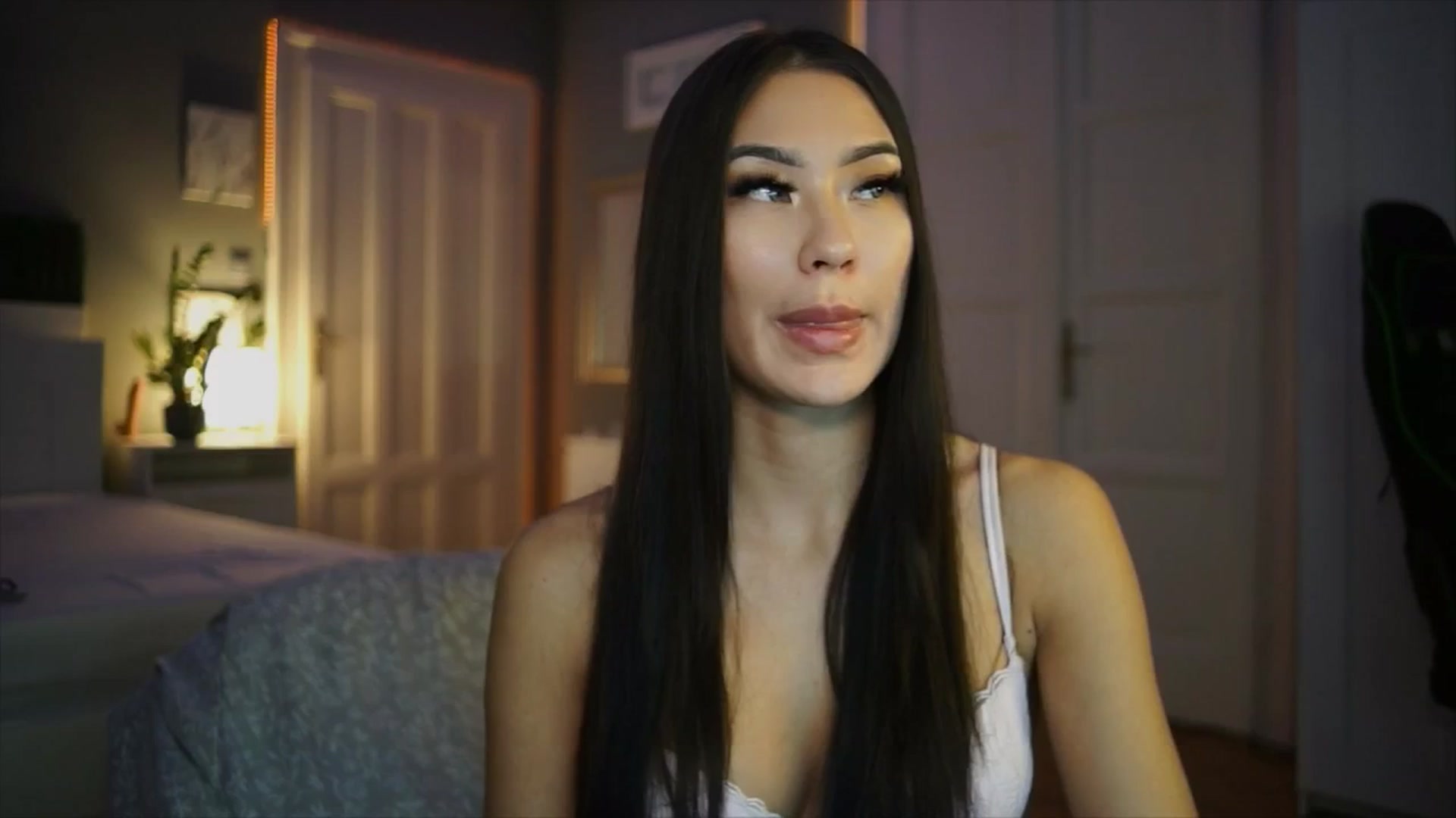 Gallery image thumbnail from SimpleMai's myfreecams stream on, 02/19/2026, 21:52 image 20 of 20