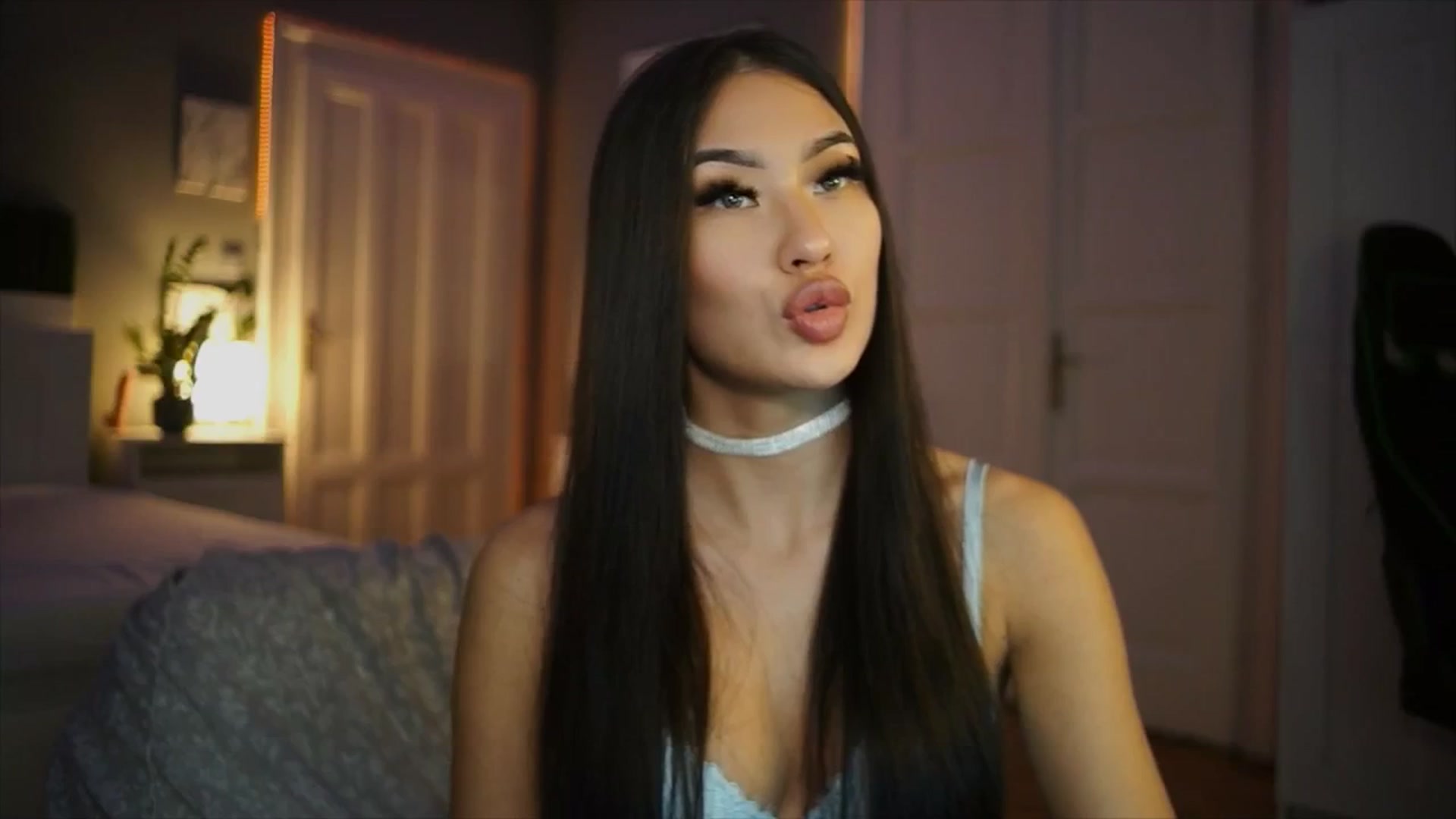 Gallery image thumbnail from SimpleMai's myfreecams stream on, 02/20/2026, 21:21 image 19 of 20