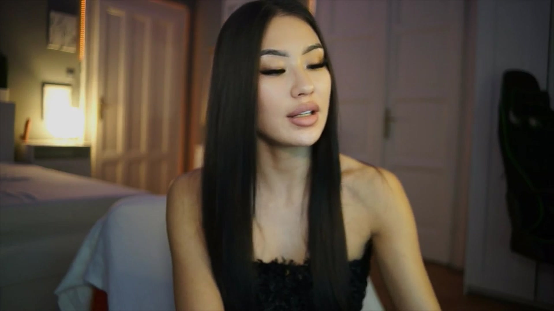 Gallery image thumbnail from SimpleMai's myfreecams stream on, 02/21/2026, 21:41 image 13 of 20