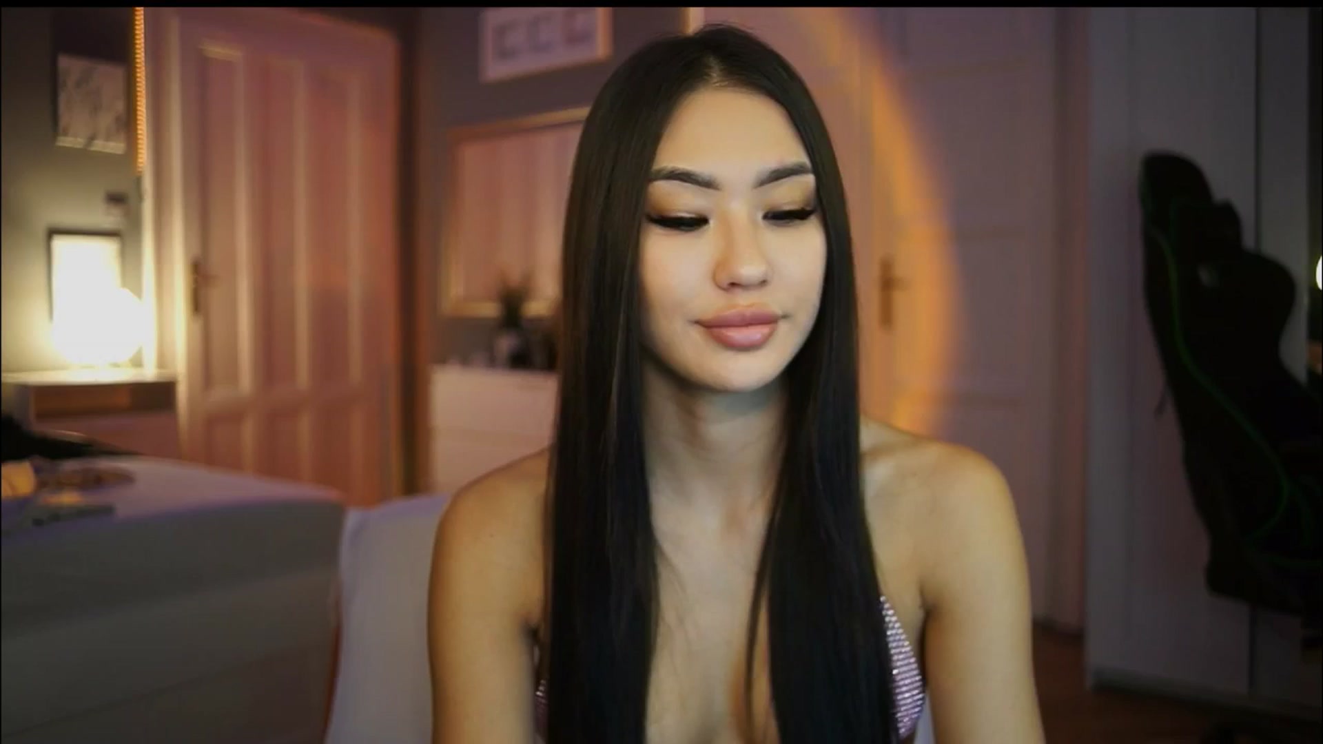Gallery image thumbnail from SimpleMai's myfreecams stream on, 03/01/2026, 19:53 image 12 of 20