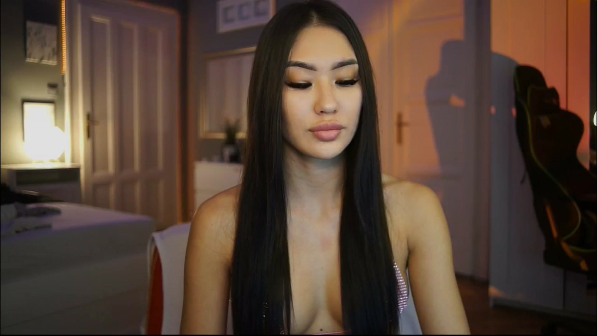 Gallery image thumbnail from SimpleMai's myfreecams stream on, 03/01/2026, 20:57 image 6 of 20