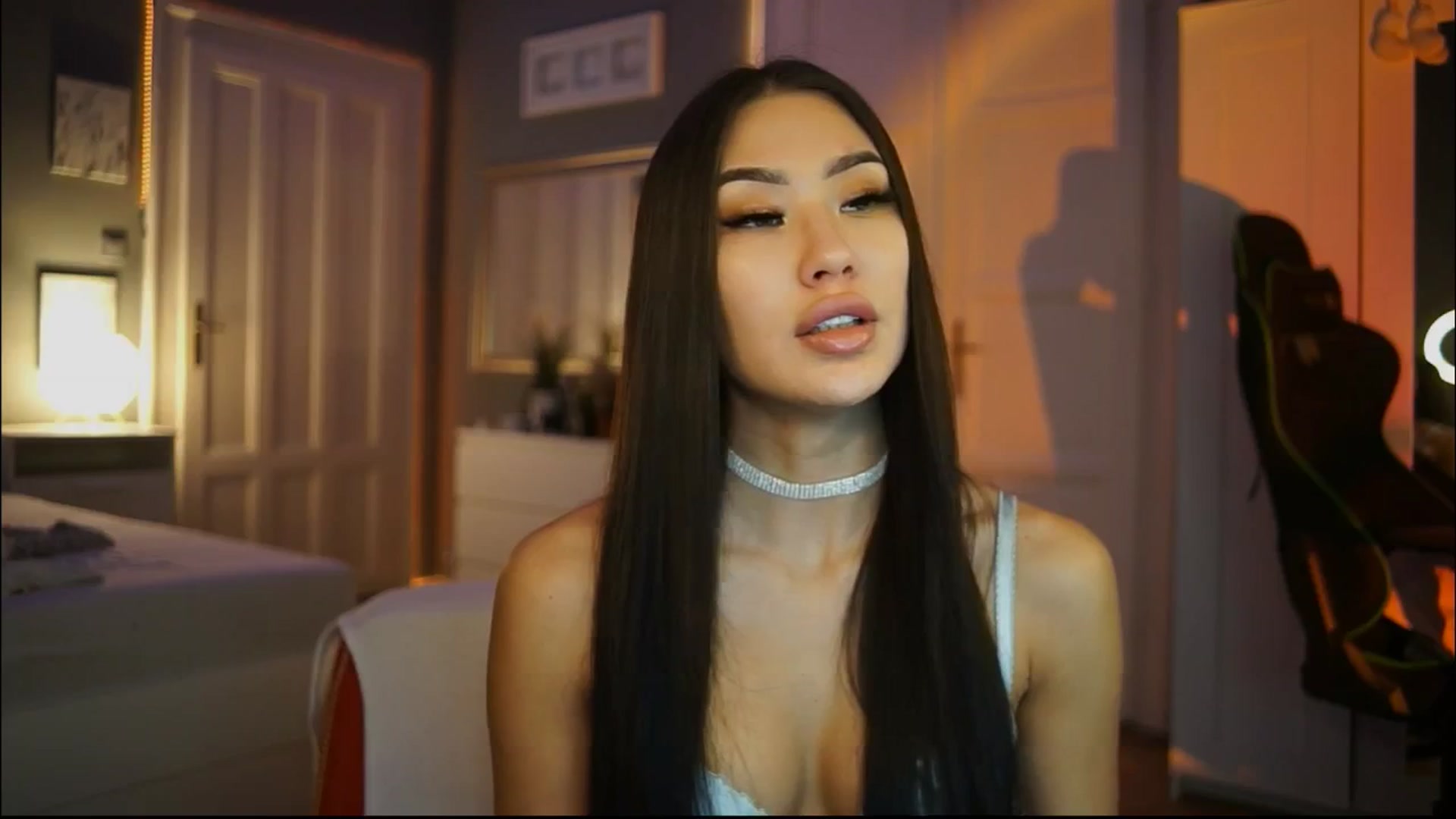 Gallery image thumbnail from SimpleMai's myfreecams stream on, 03/02/2026, 18:31 image 17 of 20