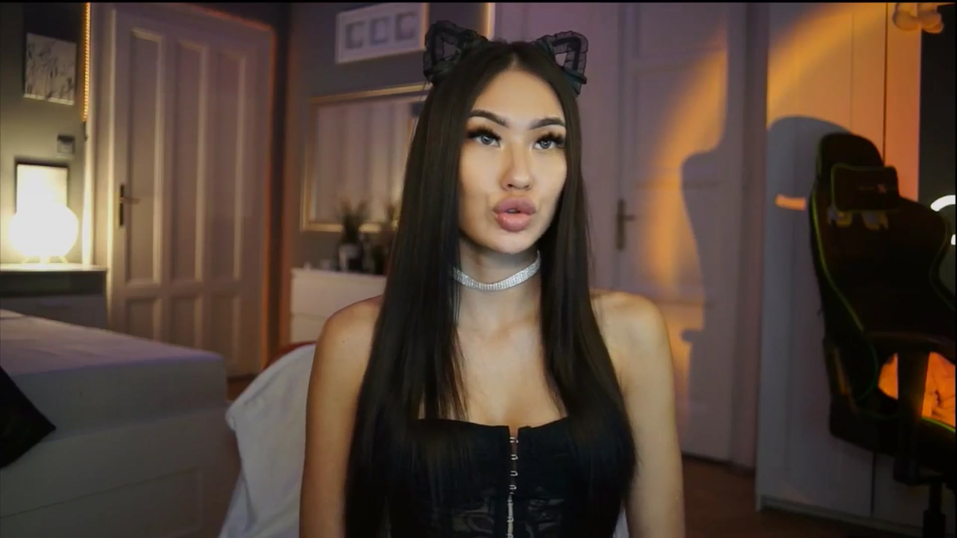 Gallery image thumbnail from SimpleMai's myfreecams stream on, 03/04/2026, 23:06 image 14 of 20