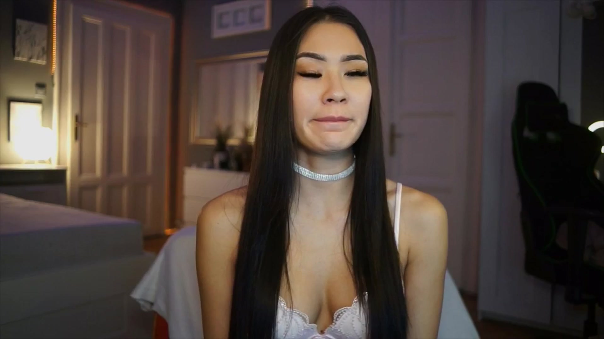 Gallery image thumbnail from SimpleMai's myfreecams stream on, 03/05/2026, 21:29 image 11 of 20