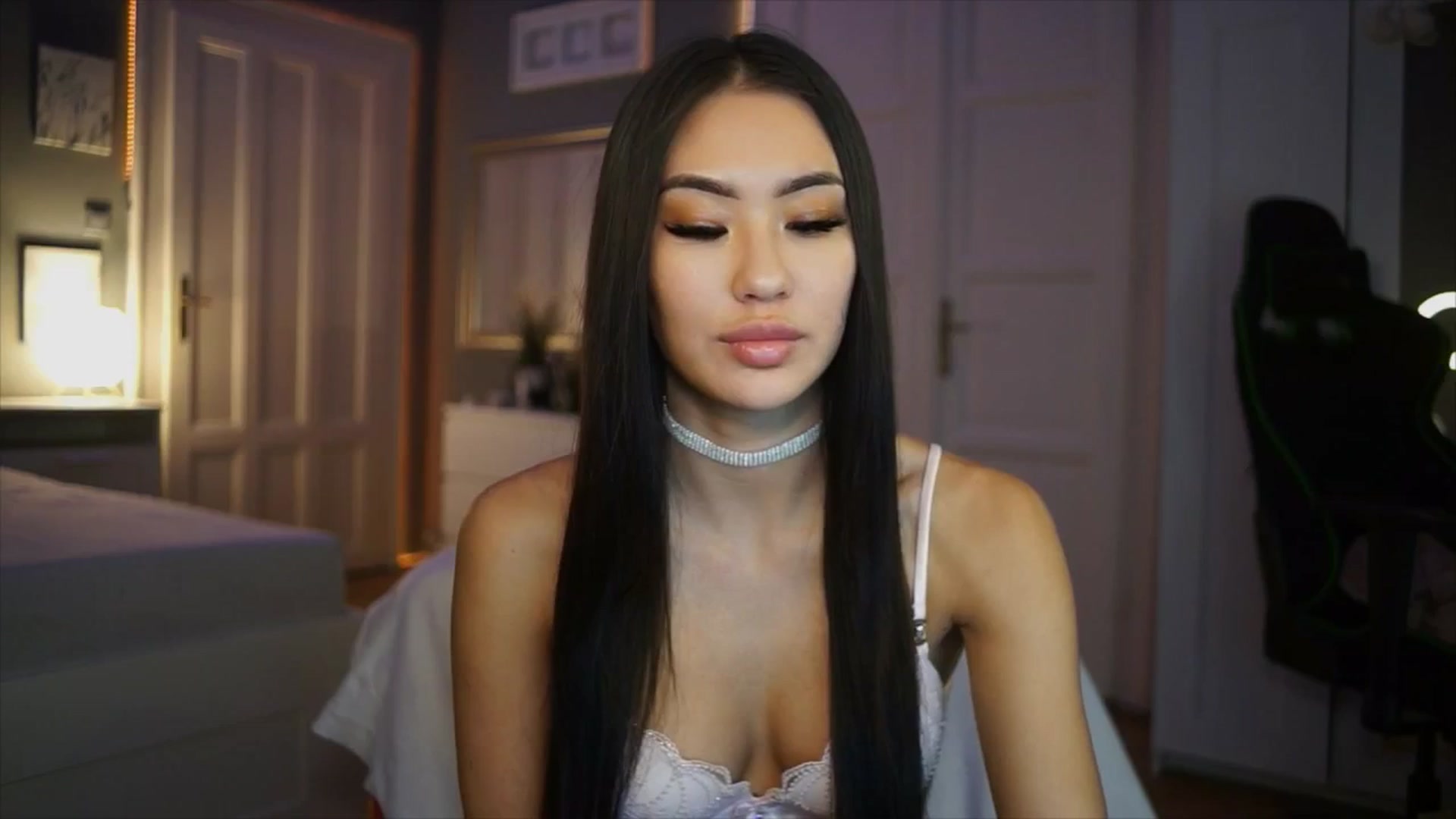 Gallery image thumbnail from SimpleMai's myfreecams stream on, 03/05/2026, 21:29 image 14 of 20