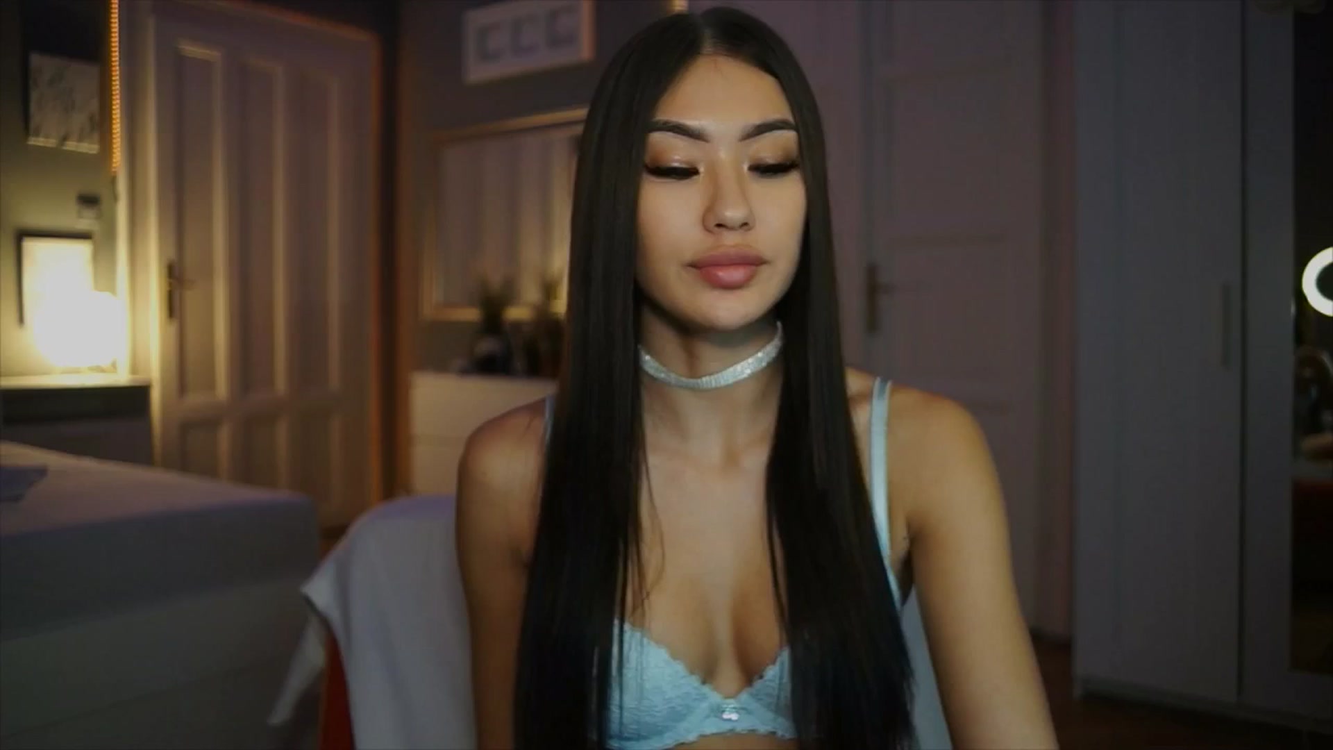 Gallery image thumbnail from SimpleMai's myfreecams stream on, 03/08/2026, 23:53 image 15 of 20