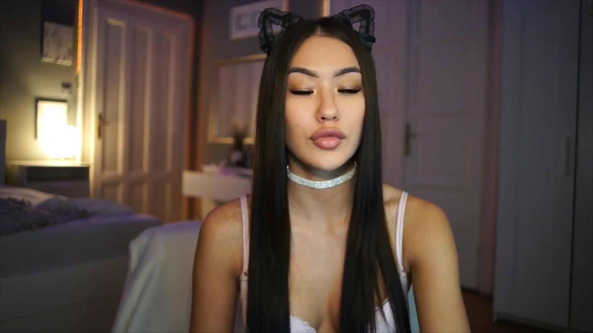 Gallery image thumbnail from SimpleMai's myfreecams stream on, 03/11/2026, 23:34 image 19 of 20