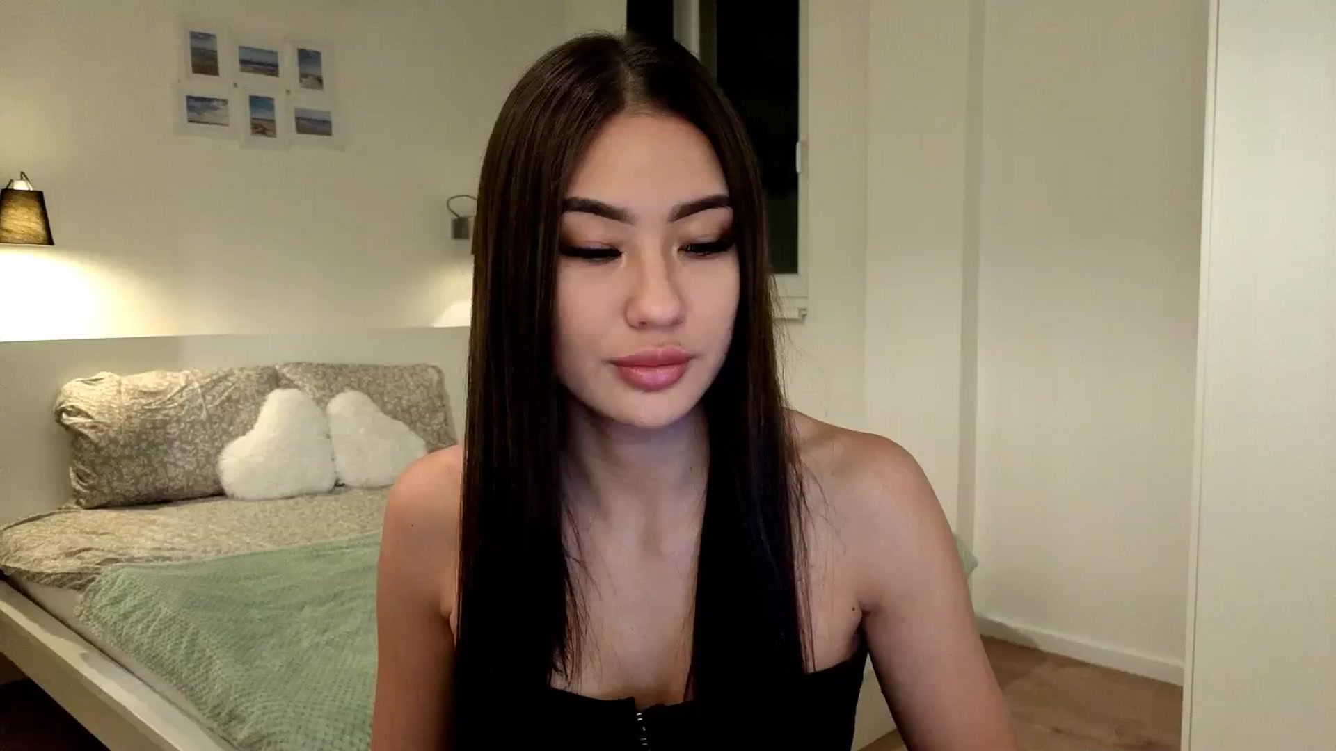Gallery image thumbnail from SimpleMai's myfreecams stream on, 03/13/2026, 22:05 image 1 of 20