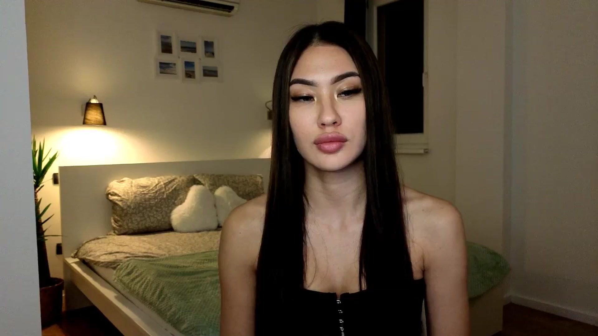 Gallery image thumbnail from SimpleMai's myfreecams stream on, 03/13/2026, 22:51 image 6 of 20