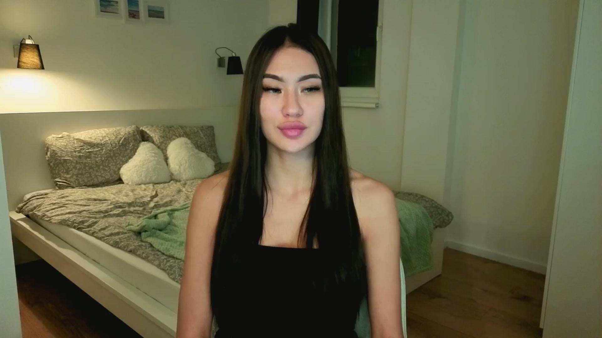 Gallery image thumbnail from SimpleMai's myfreecams stream on, 03/14/2026, 20:37 image 14 of 20