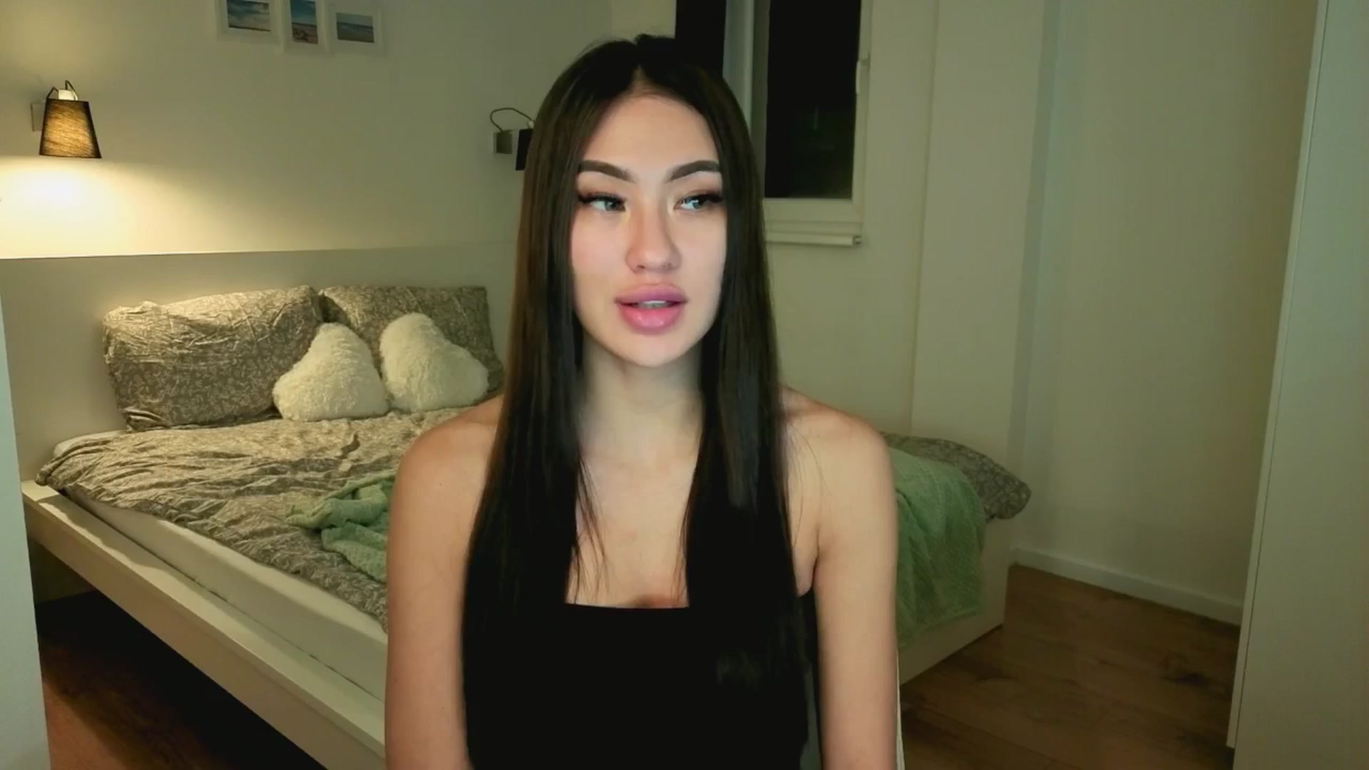 Gallery image thumbnail from SimpleMai's myfreecams stream on, 03/14/2026, 20:37 image 11 of 20