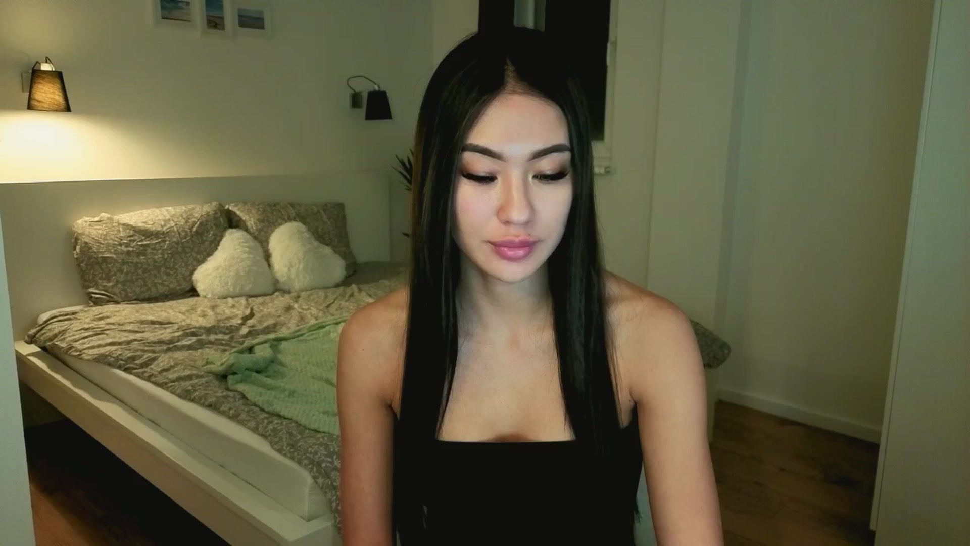Gallery image thumbnail from SimpleMai's myfreecams stream on, 03/14/2026, 20:37 image 20 of 20