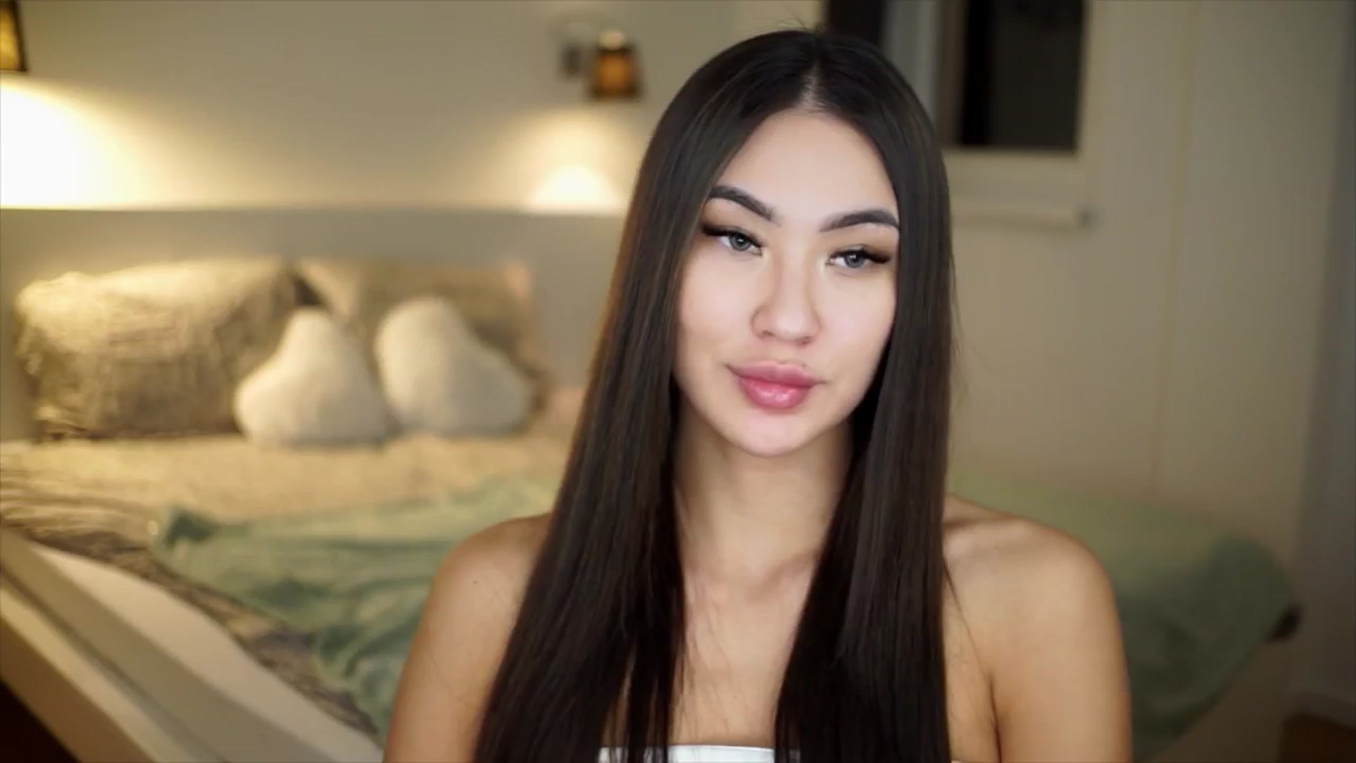 Gallery image thumbnail from SimpleMai's myfreecams stream on, 03/15/2026, 23:36 image 16 of 20