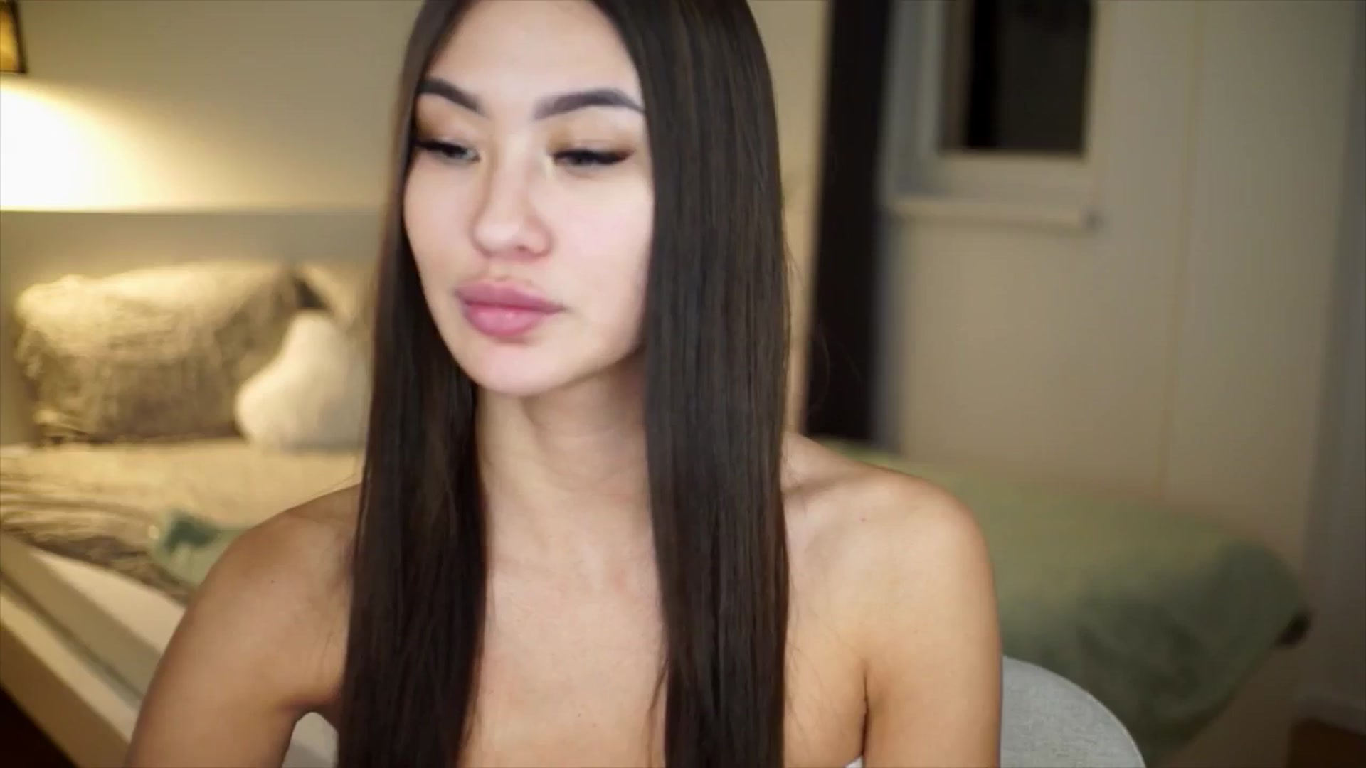 Gallery image thumbnail from SimpleMai's myfreecams stream on, 03/15/2026, 23:36 image 14 of 20