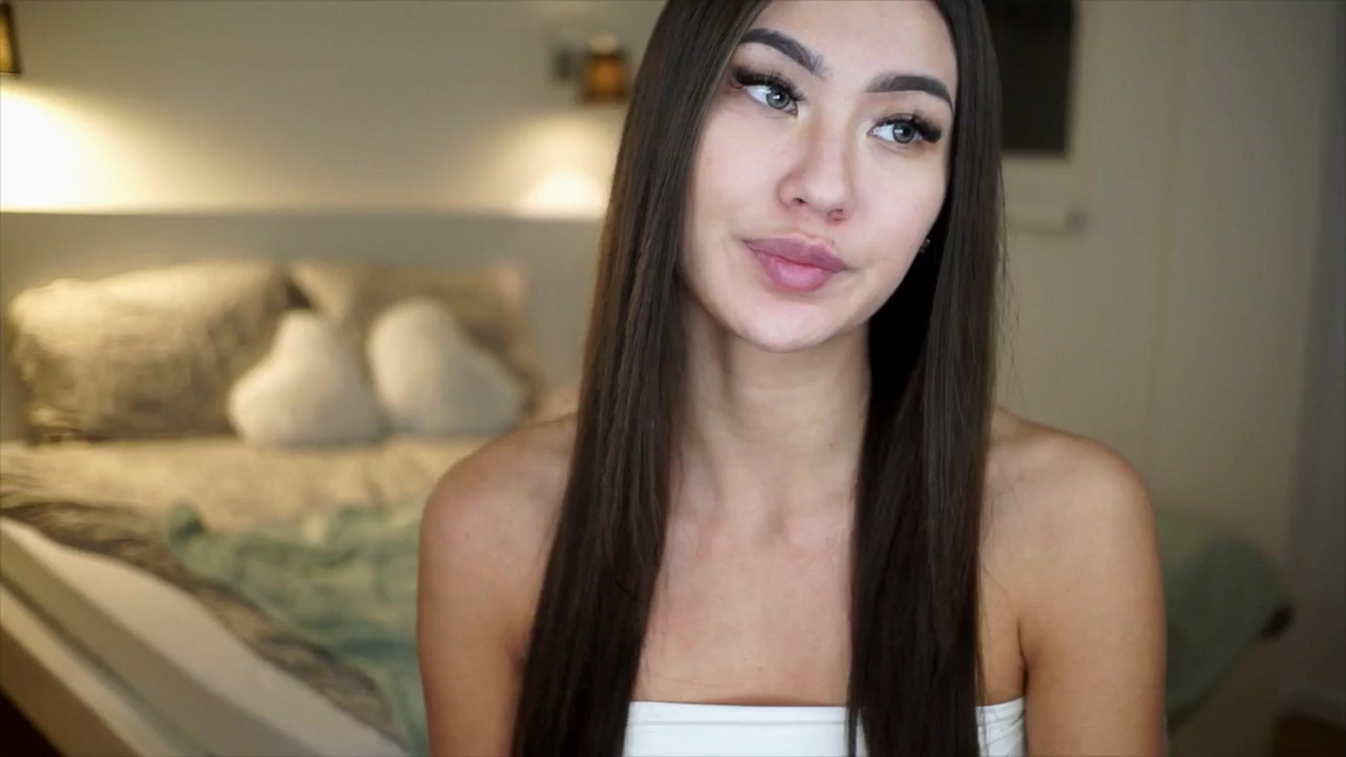 Gallery image thumbnail from SimpleMai's myfreecams stream on, 03/16/2026, 24:14 image 13 of 20