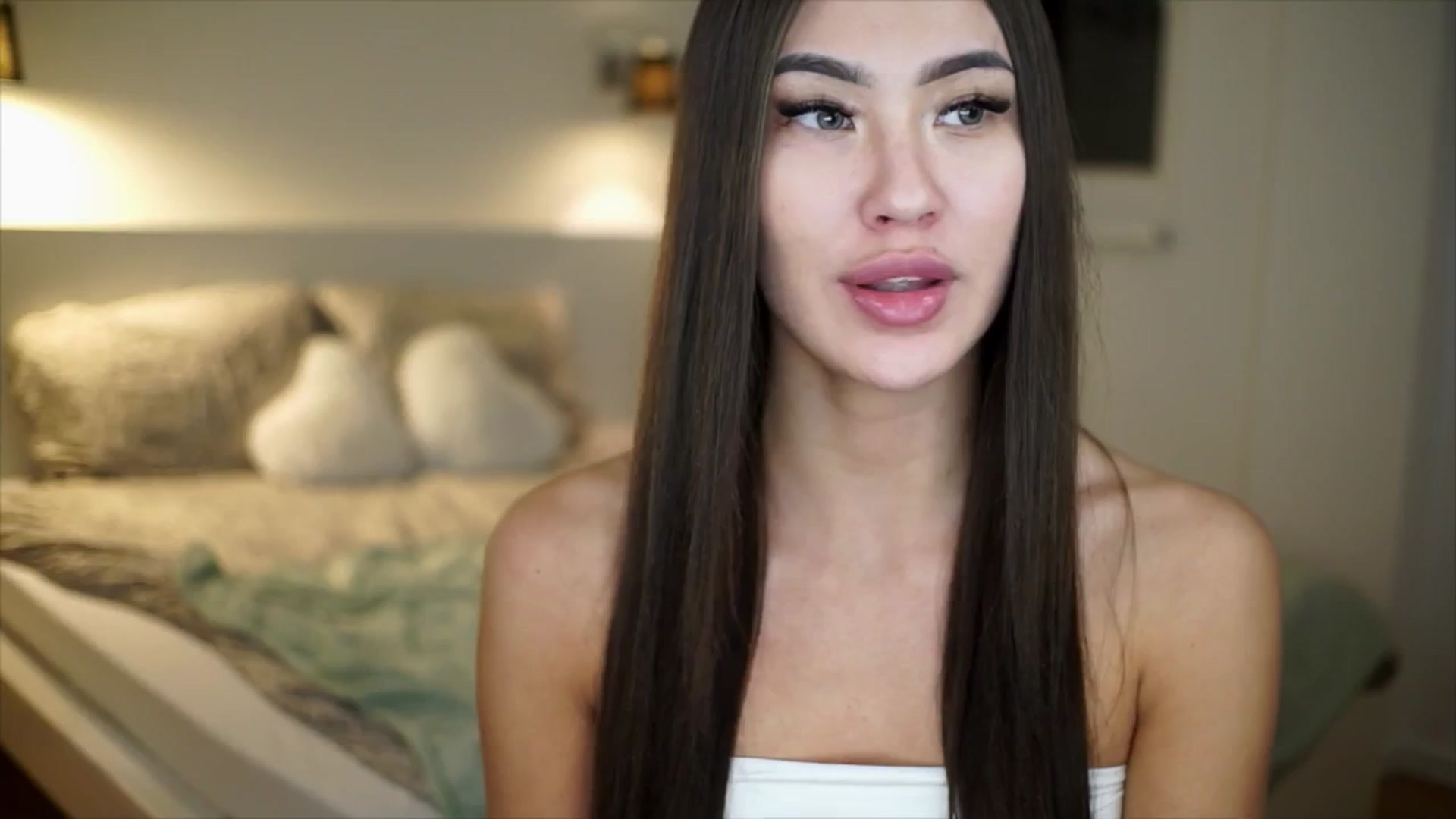 Gallery image thumbnail from SimpleMai's myfreecams stream on, 03/16/2026, 24:14 image 14 of 20