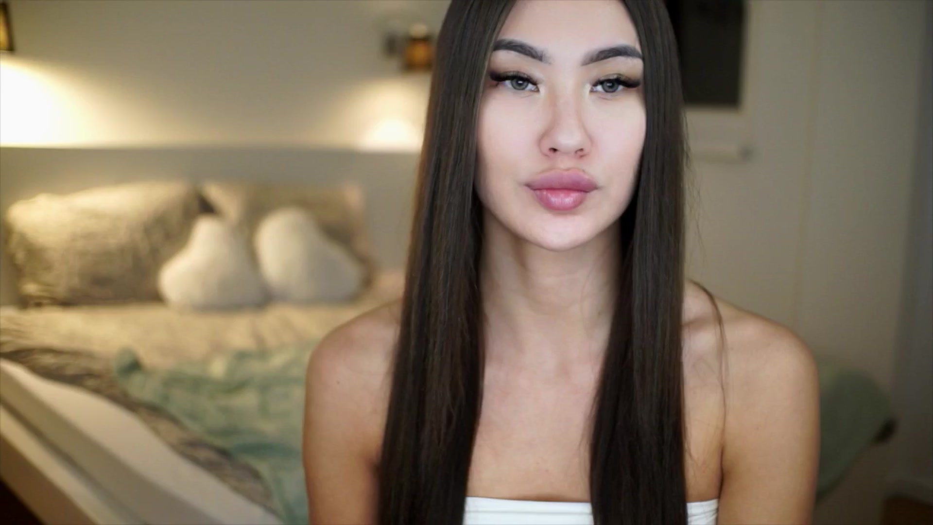 Gallery image thumbnail from SimpleMai's myfreecams stream on, 03/16/2026, 24:14 image 15 of 20