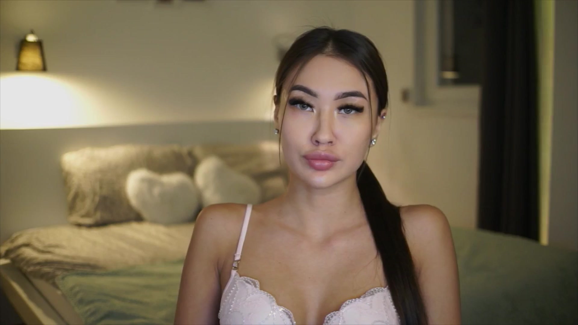 Gallery image thumbnail from SimpleMai's myfreecams stream on, 03/18/2026, 19:54 image 17 of 20